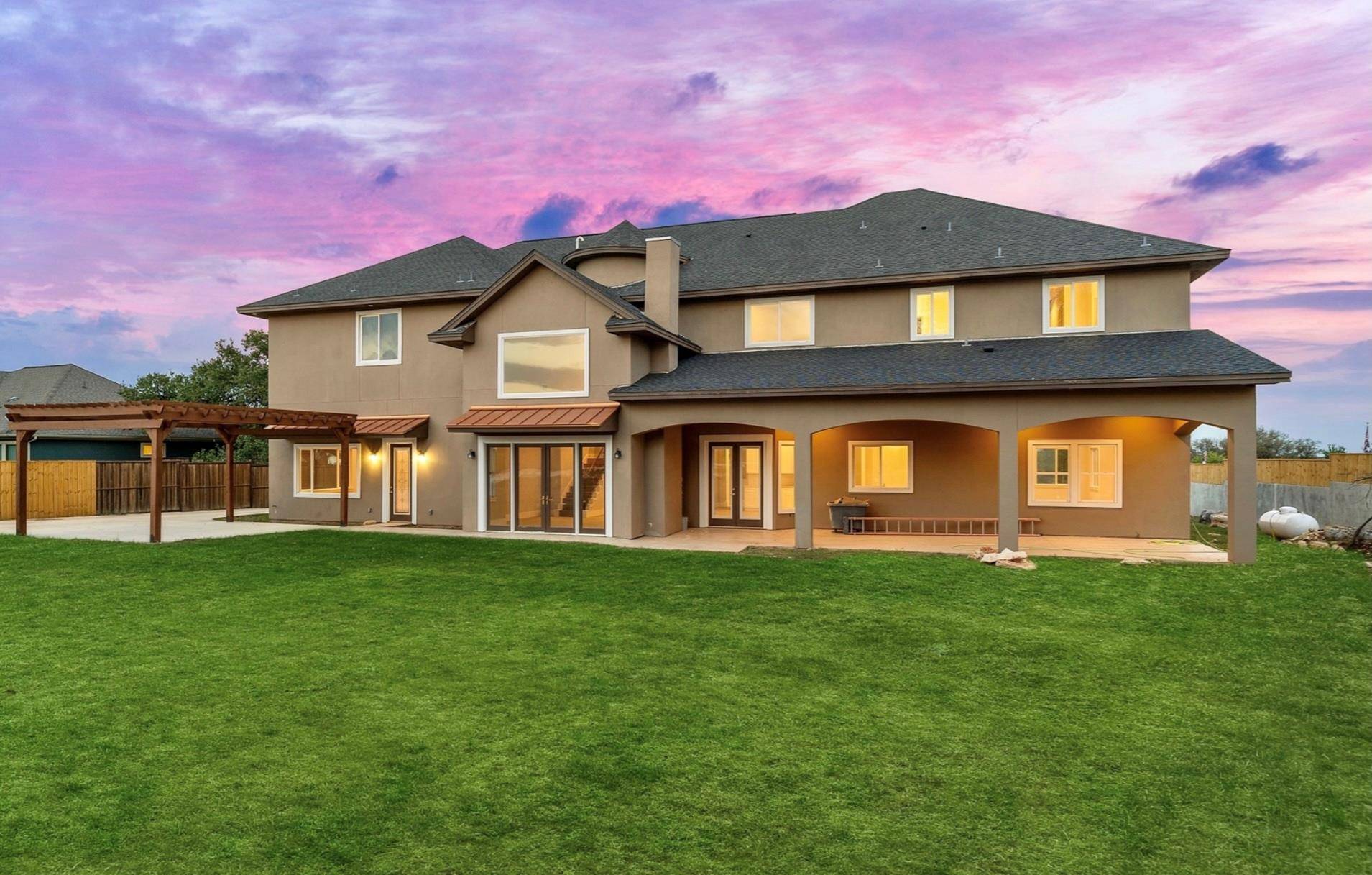 2235 Deer Run RDG, New Braunfels, TX 78132