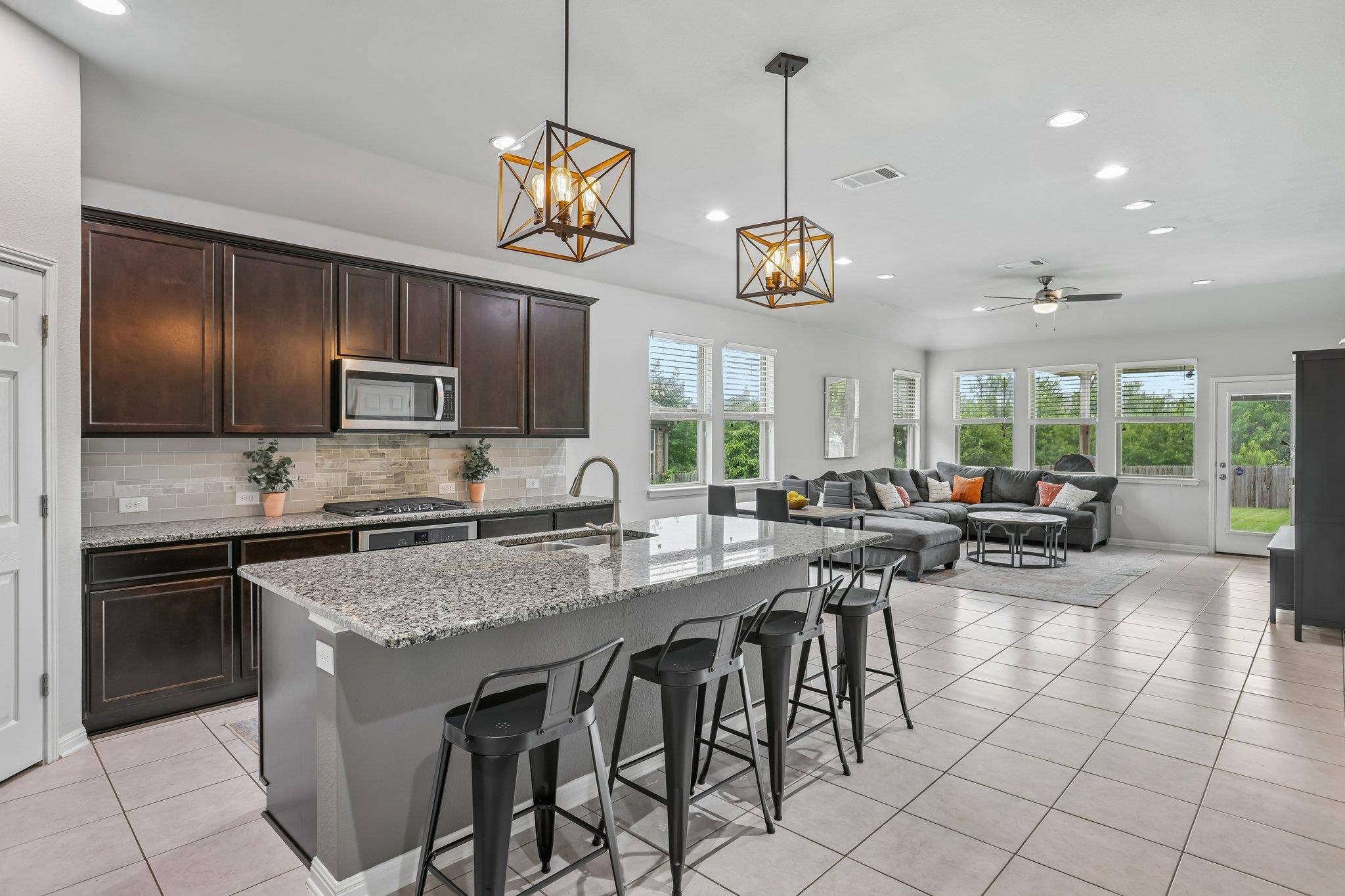 6801 Banff CV, Austin, TX 78754