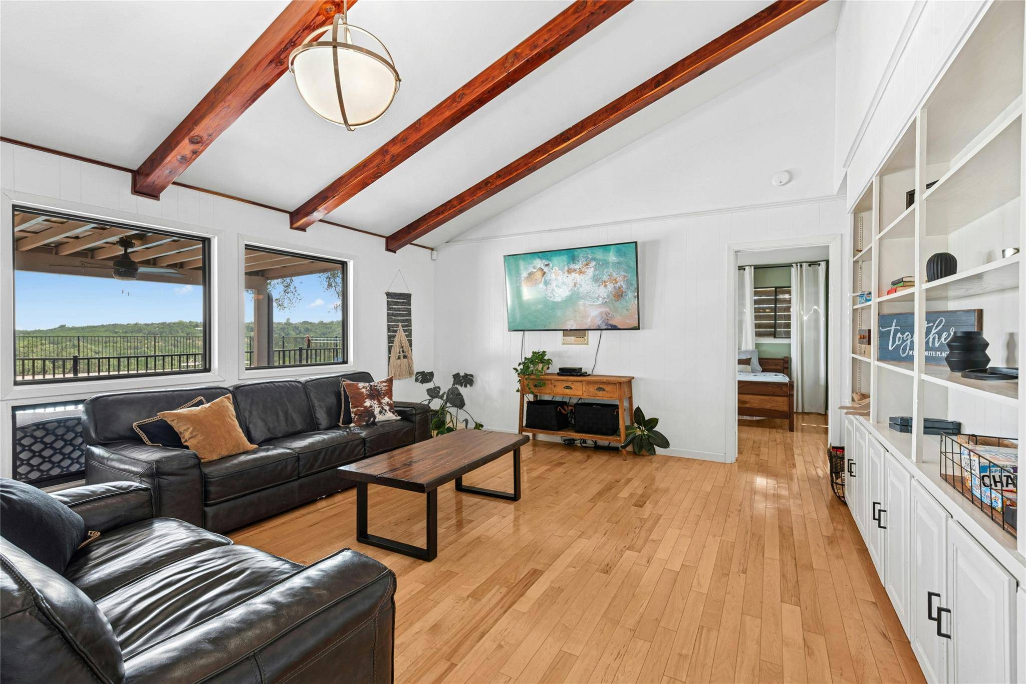 110 Longhorn LN, Dripping Springs, TX 78620