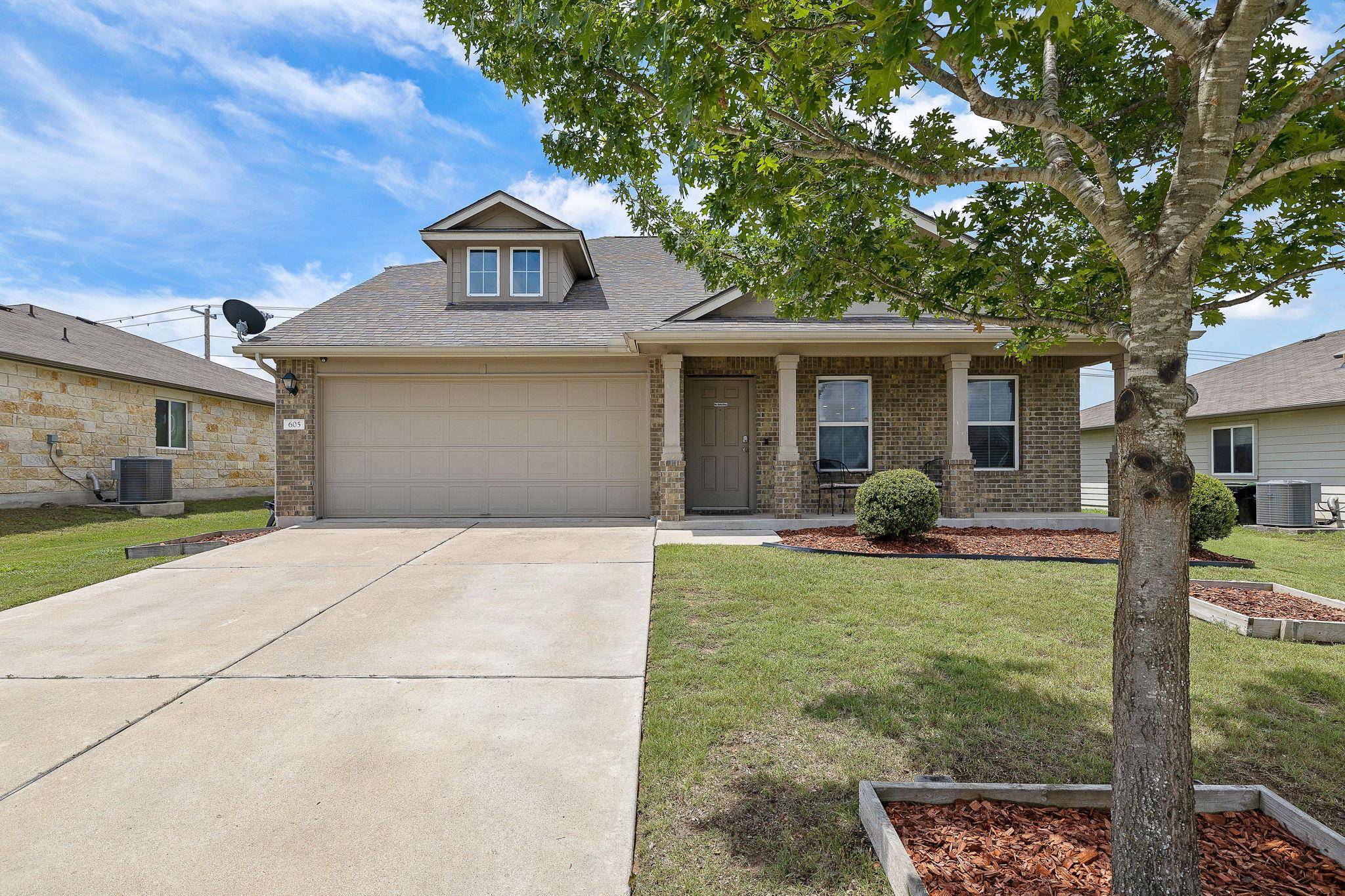 605 San Antonio Riverwalk WALK, Hutto, TX 78634