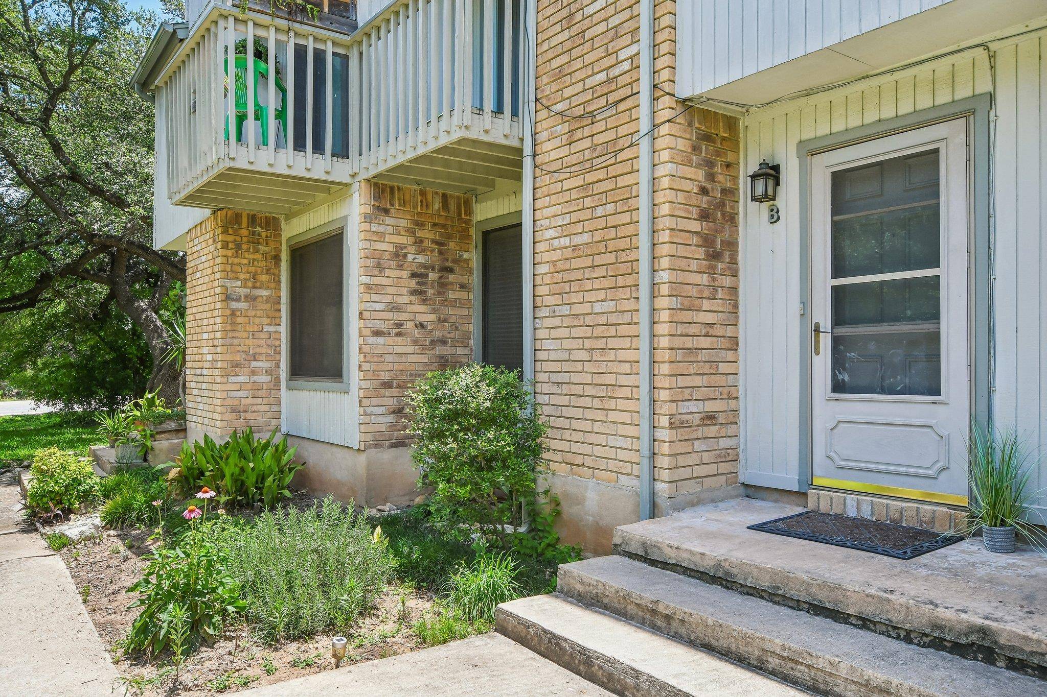 4202 Hudson Bend RD #B, Austin, TX 78734