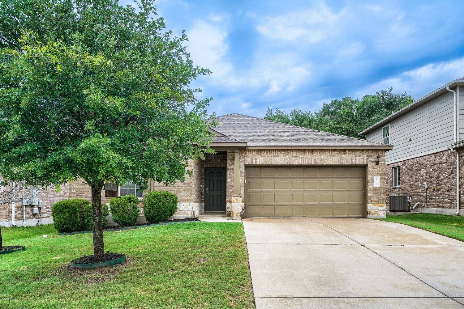 104 Golden Butterfly DR, Leander, TX 78641