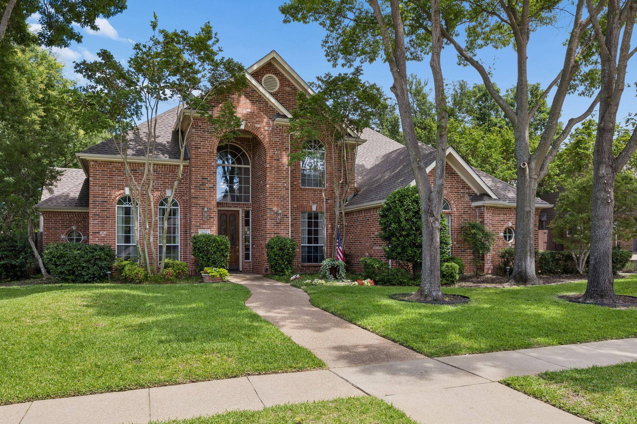 303 Waterford CT, Southlake, TX 76092