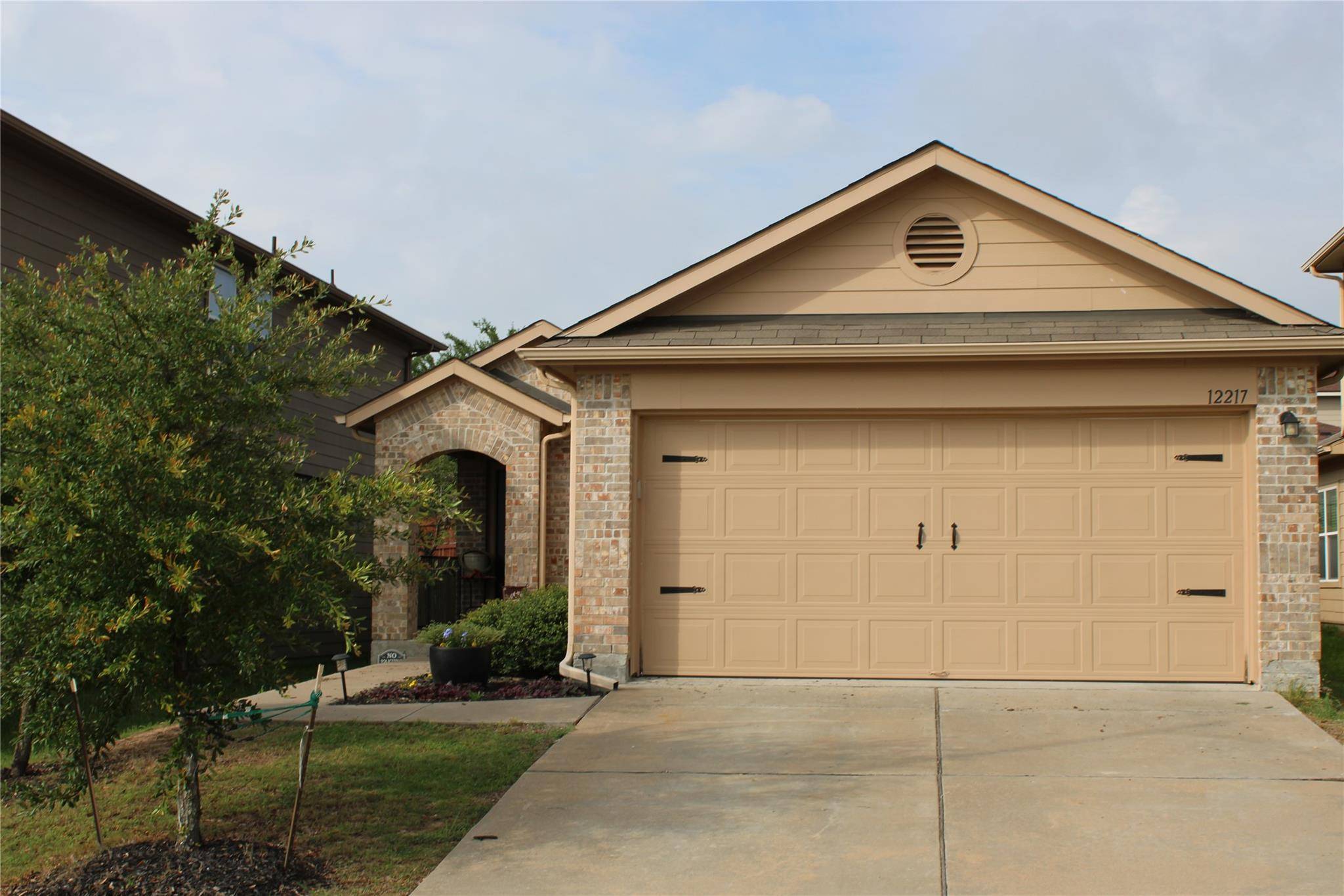 12217 Riprap DR, Manor, TX 78653