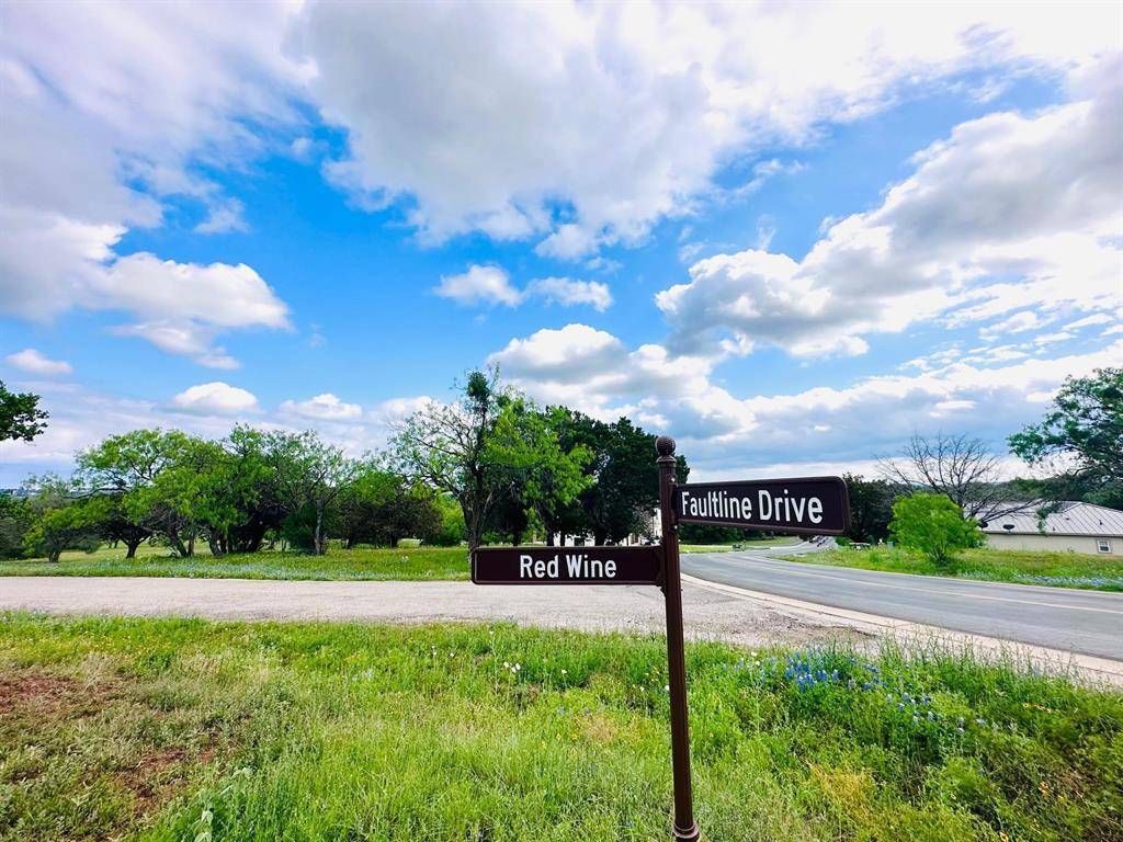 300 Fault Line, Horseshoe Bay, TX 78657
