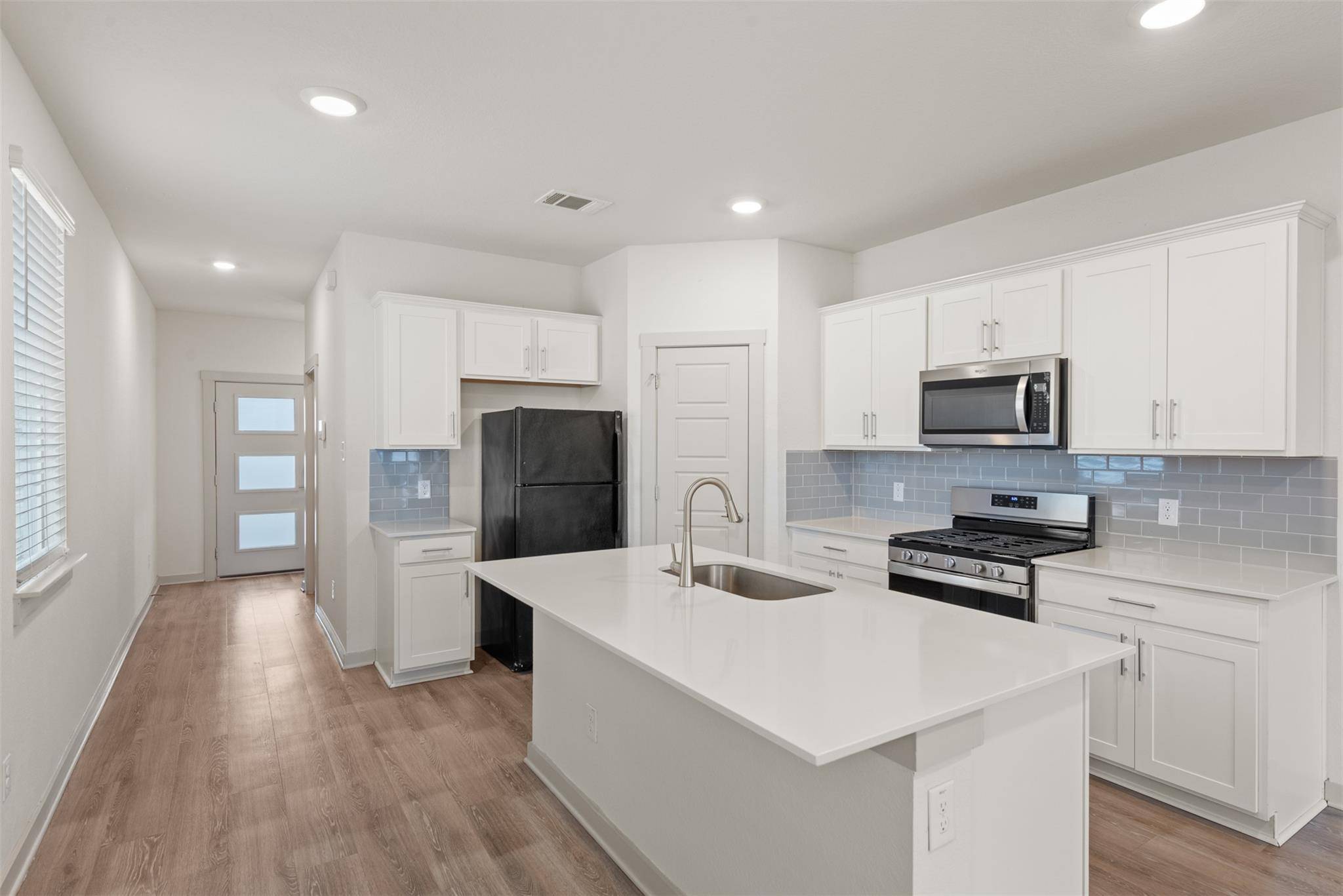 328 Fairfax Ave, San Marcos, TX 78666