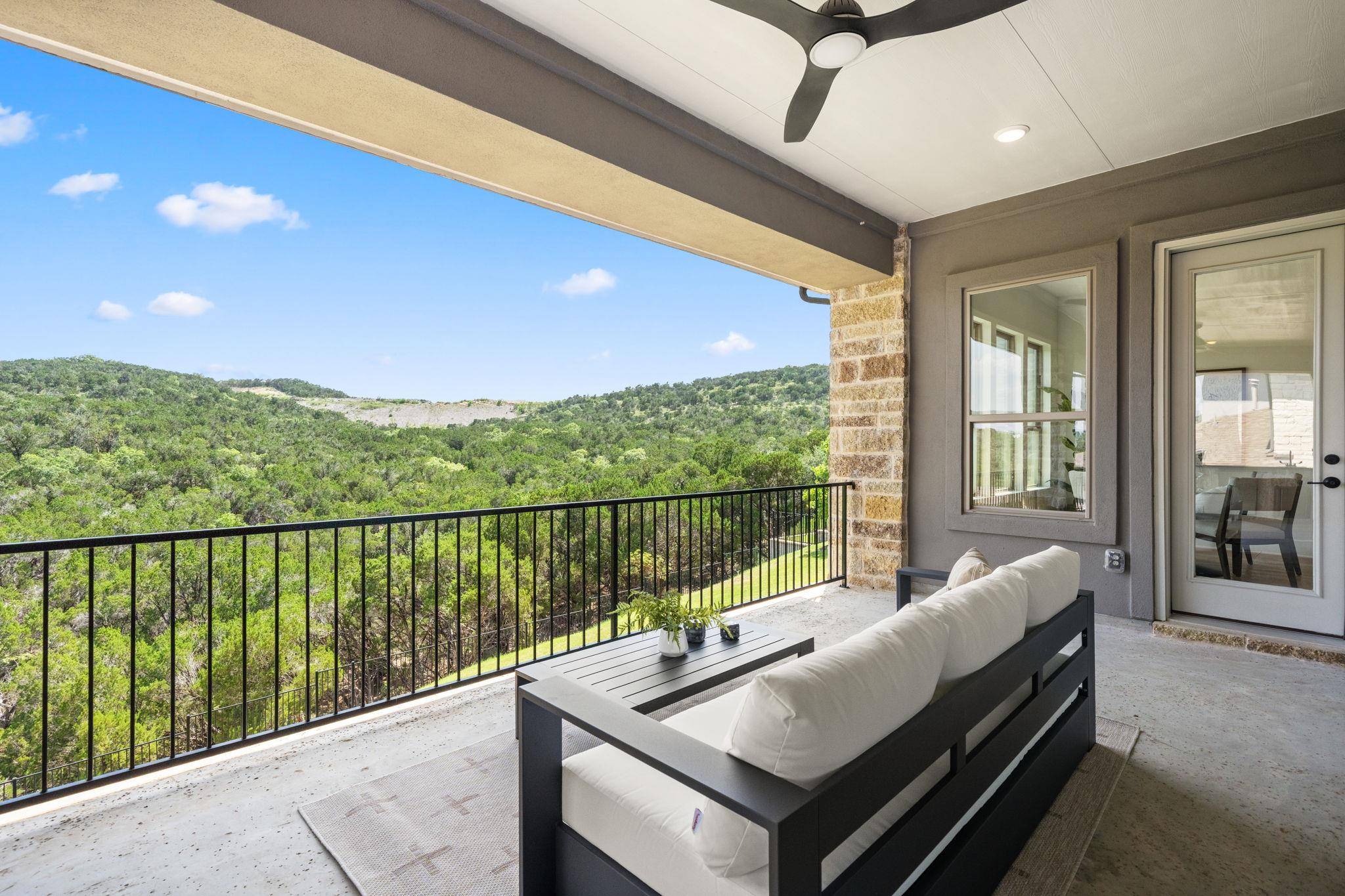 136 Baldovino SKWY, Lakeway, TX 78738