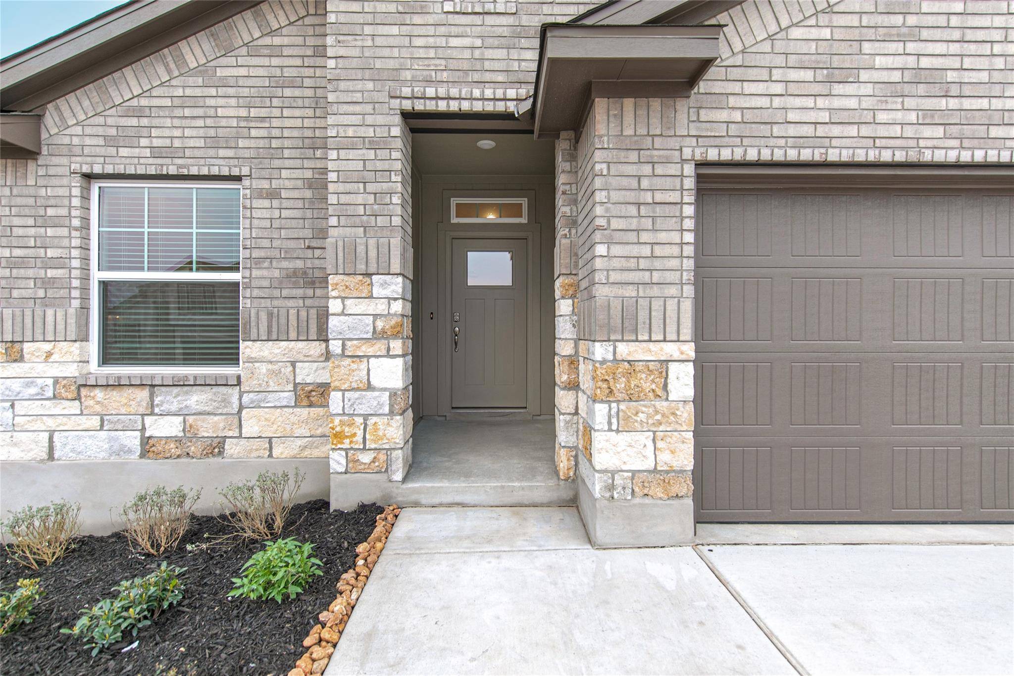 13713 Ryan Range LN, Elgin, TX 78621