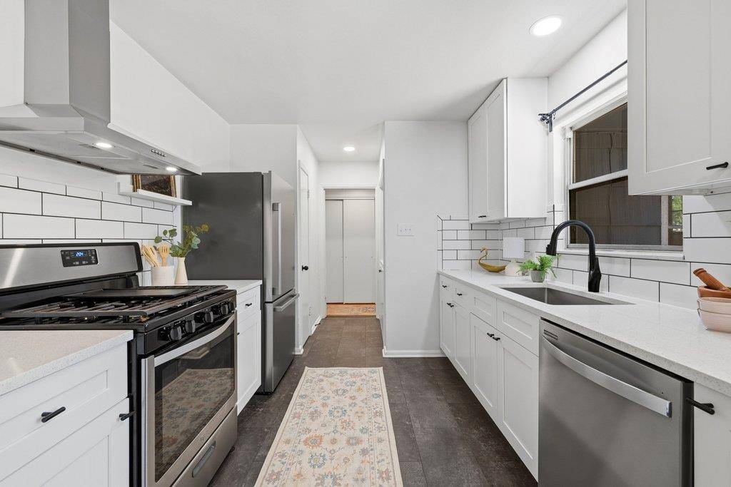 1609 Larkwood DR, Austin, TX 78723