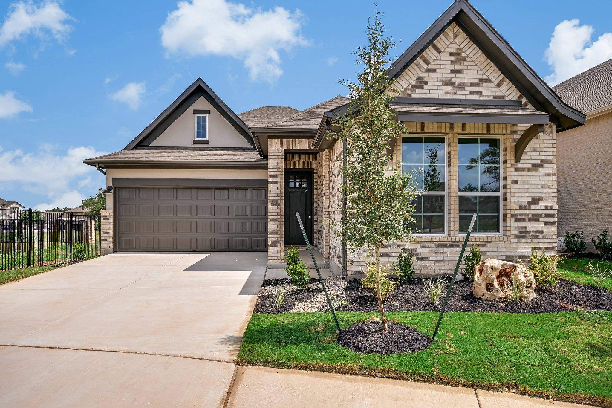 205 Country Cat LN, San Marcos, TX 78666