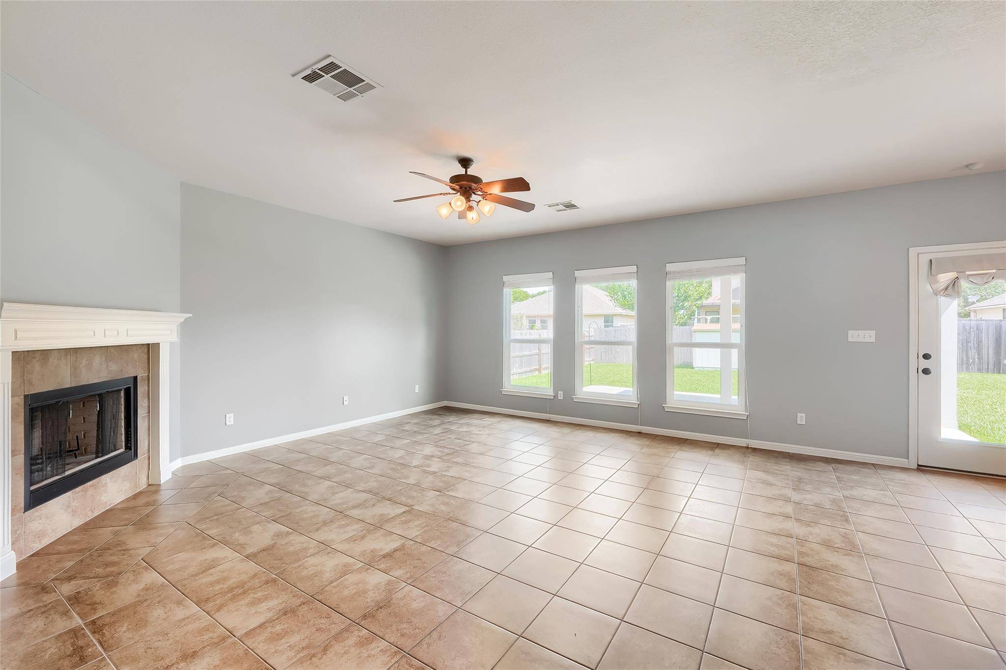 7813 Squirrel Hollow DR, Georgetown, TX 78628