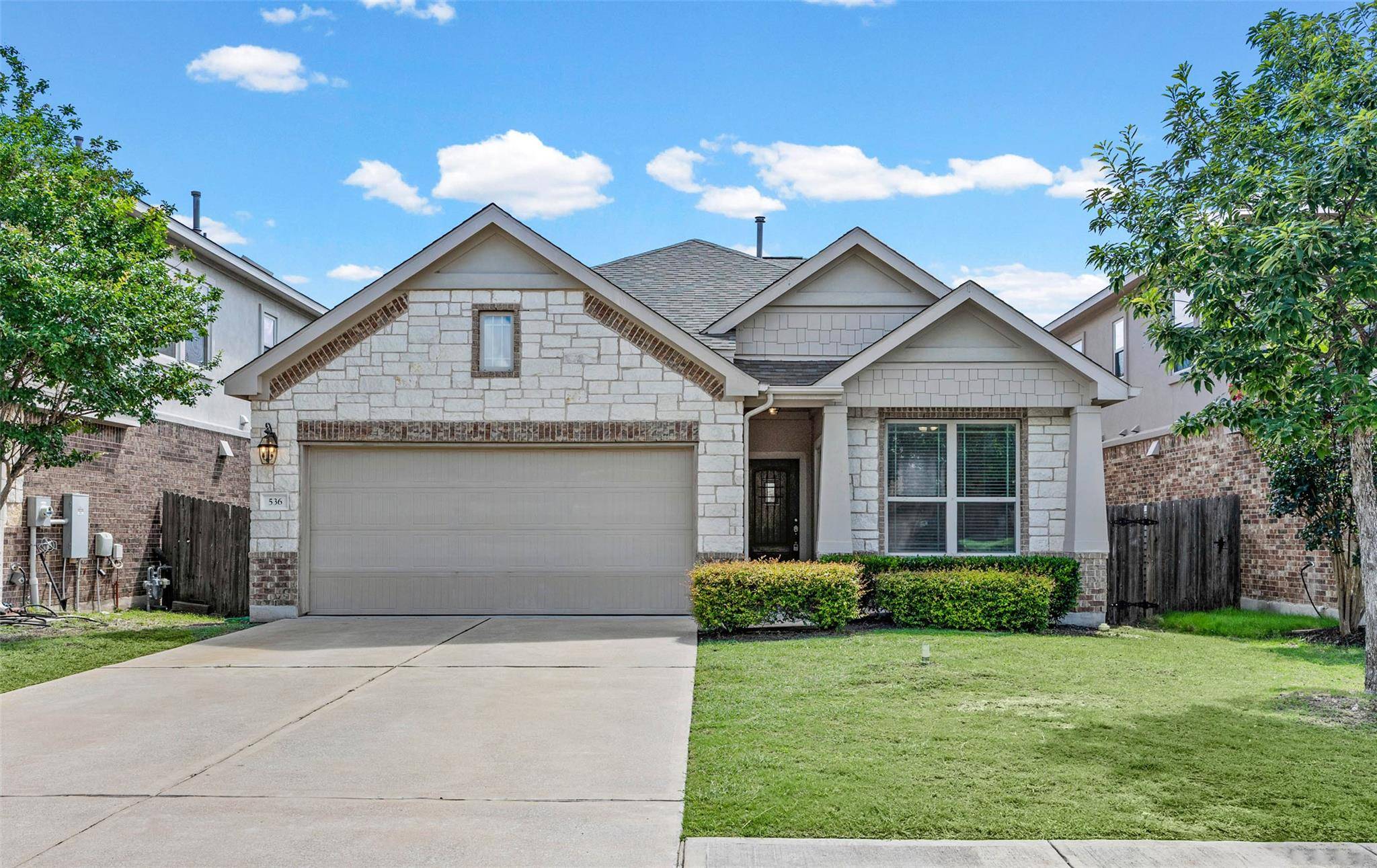 536 Rancho Verde DR, Leander, TX 78641