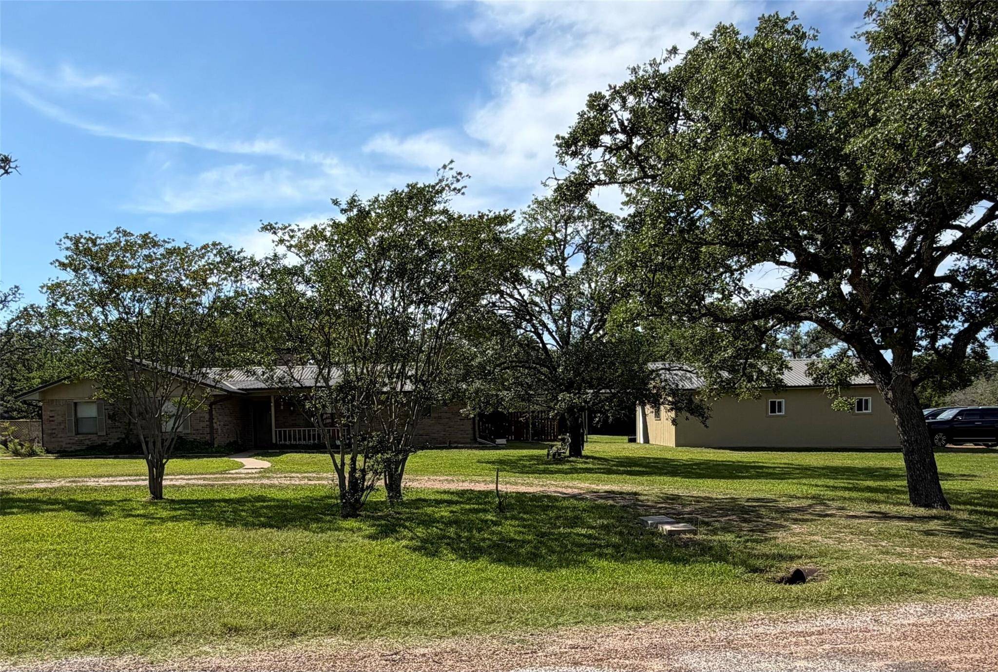 1596 County Road 233, Giddings, TX 78942