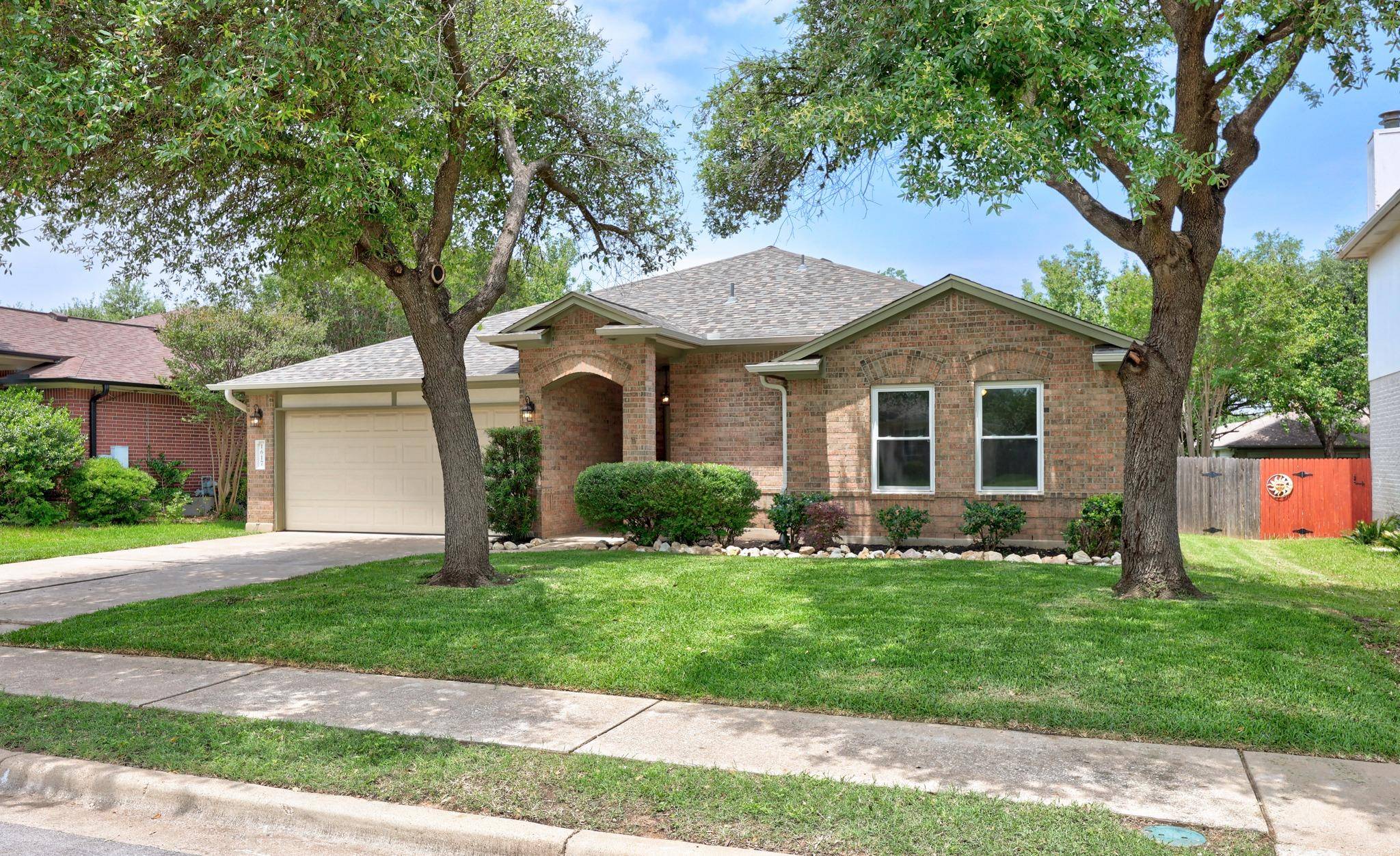 1617 Abbey LN, Cedar Park, TX 78613