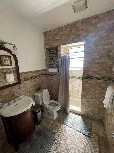 1506 E 2nd ST, Austin, TX 78702