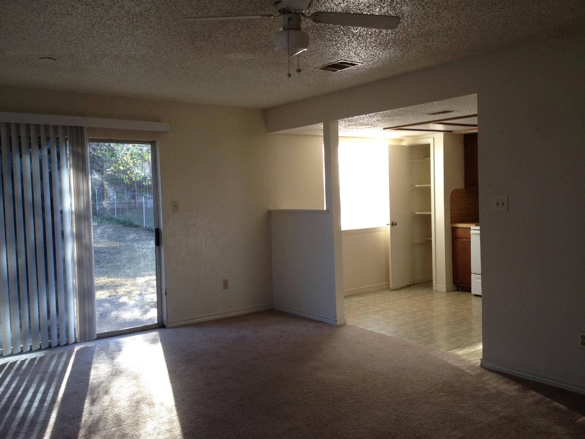 232 Craddock Ave, San Marcos, TX 78666