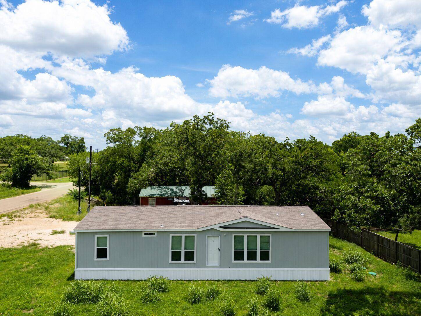 189 Indian Oak DR #A, Bastrop, TX 78602