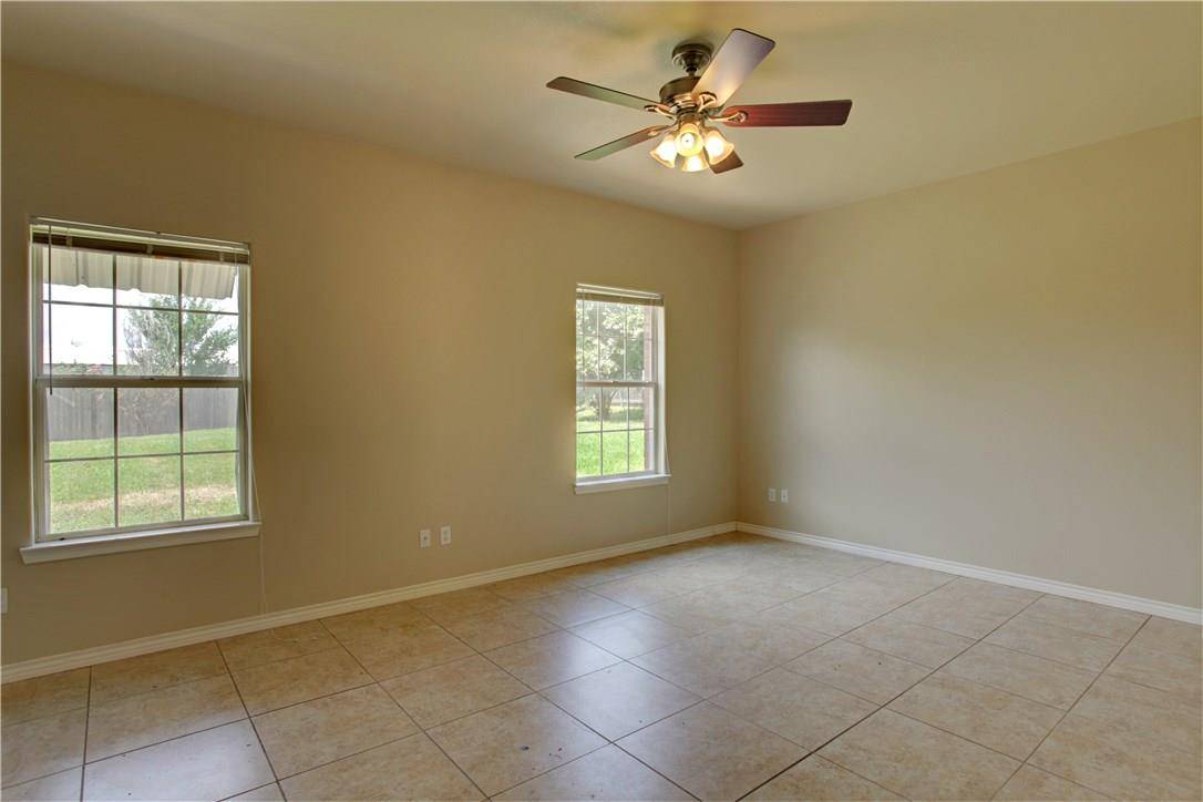 1105 N Cuernavaca DR #A & B, Austin, TX 78733