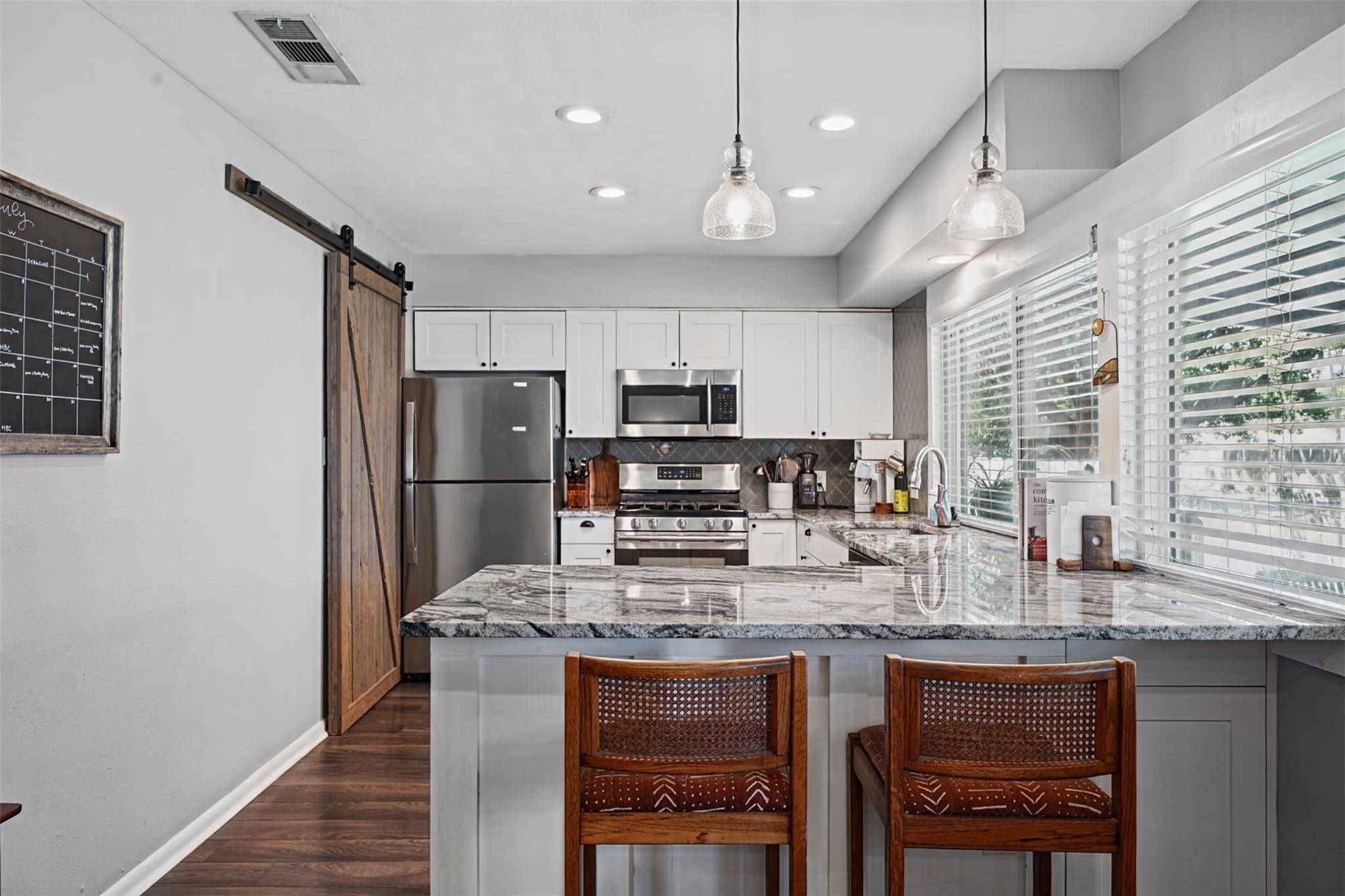 9007 W Pointer LN, Austin, TX 78758