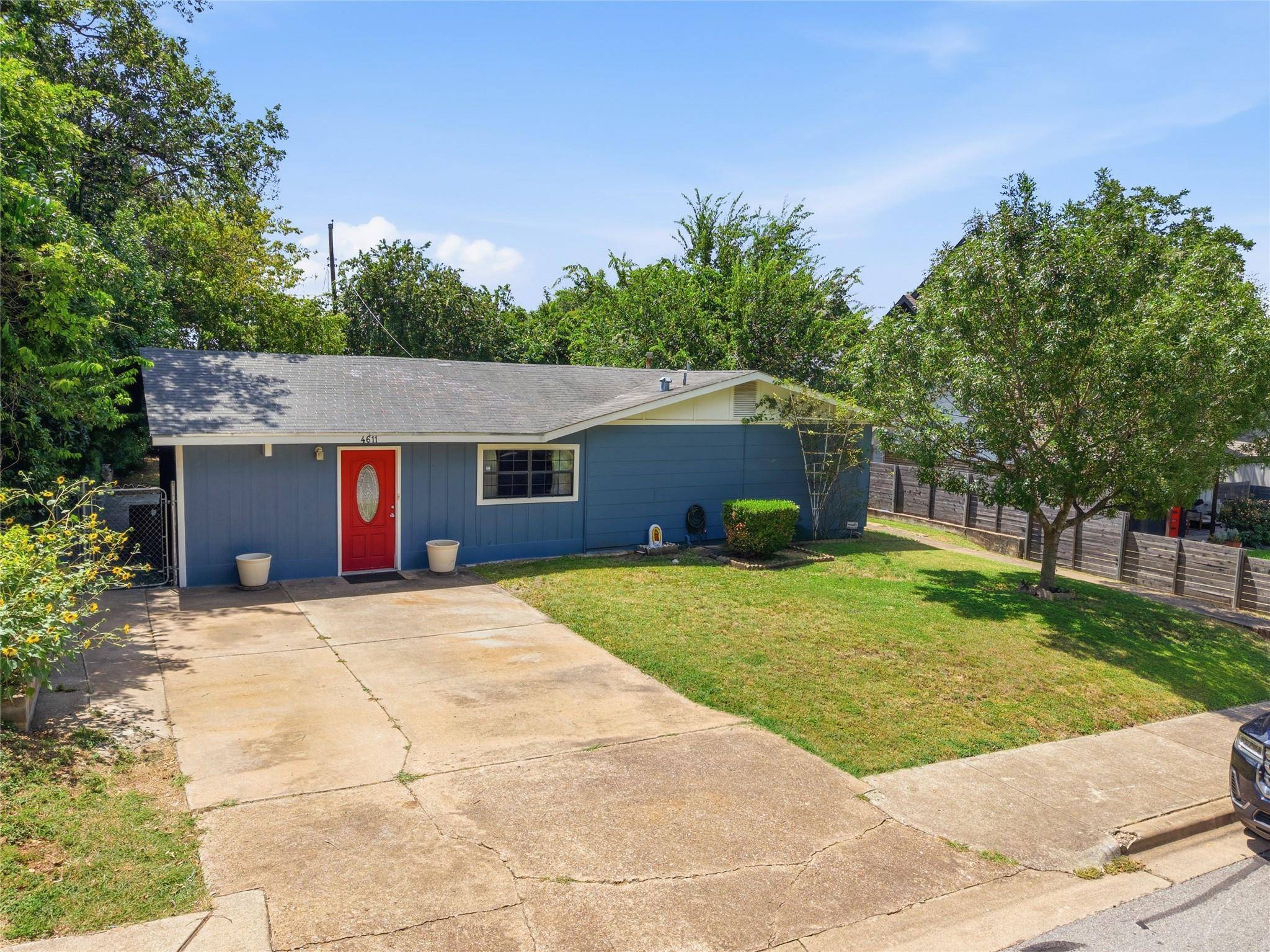 4611 S 2nd ST, Austin, TX 78745