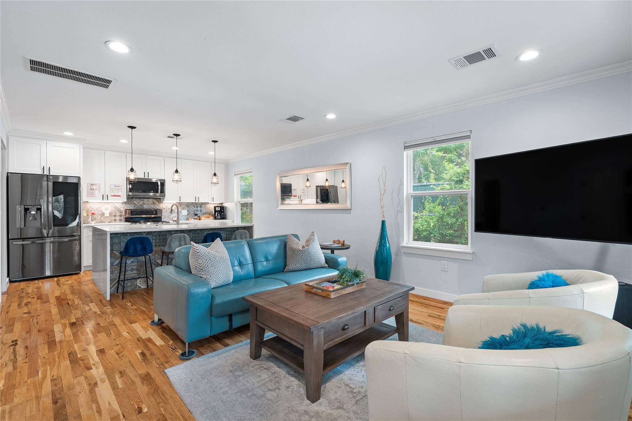 2214 Garden ST #1, Austin, TX 78702