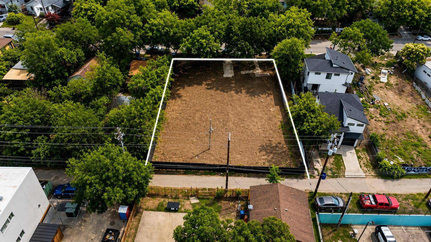 2101 E 8TH ST, Austin, TX 78702