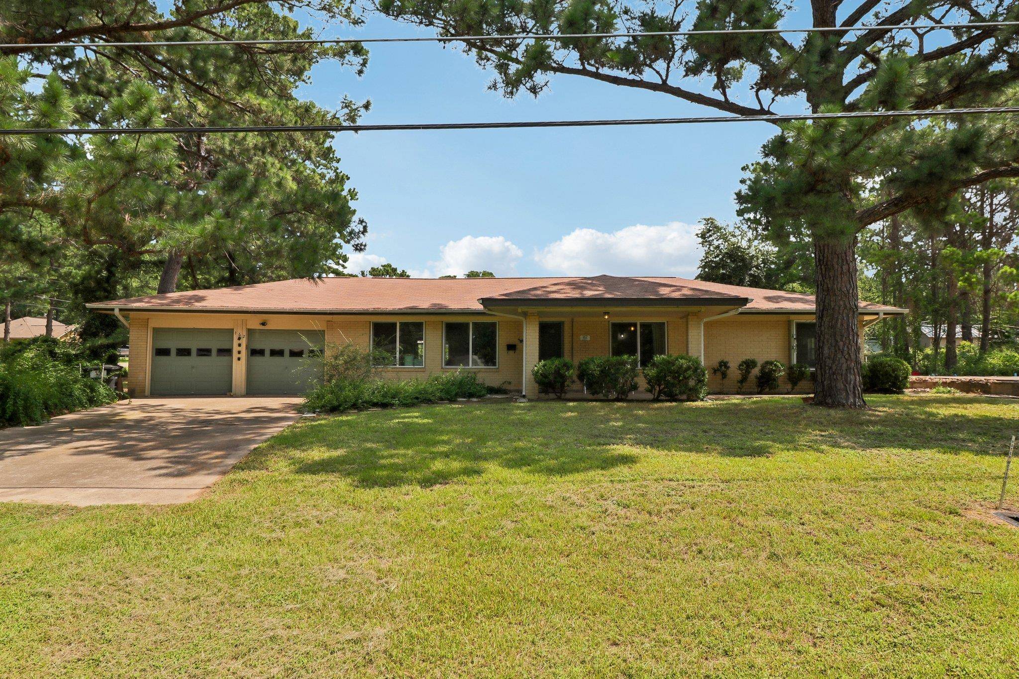 162 Indian Oak DR, Bastrop, TX 78602