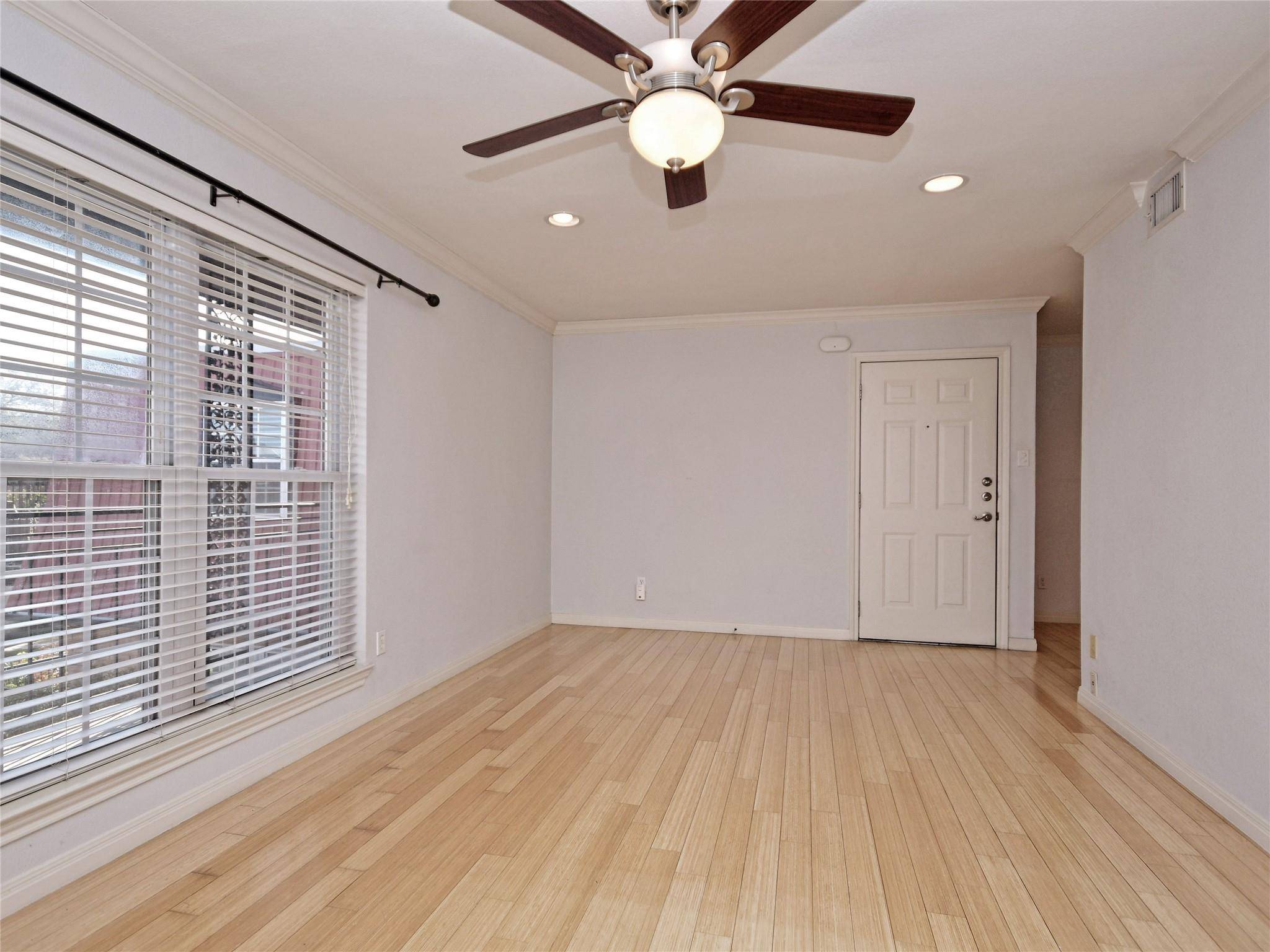 900 S Lamar BLVD #311, Austin, TX 78704