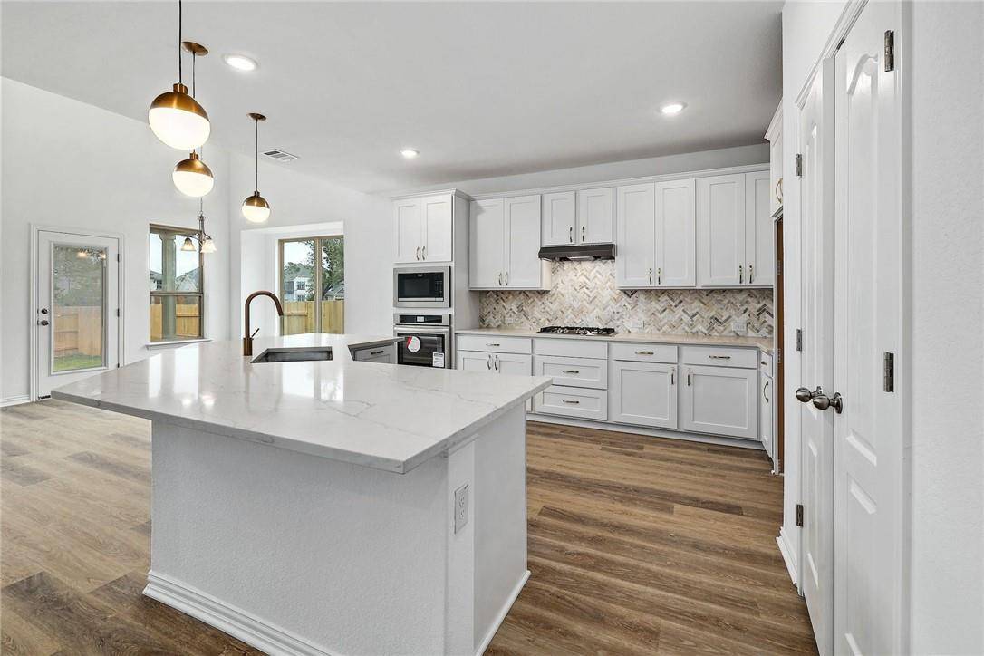 1212 Truscon PATH, Leander, TX 78641