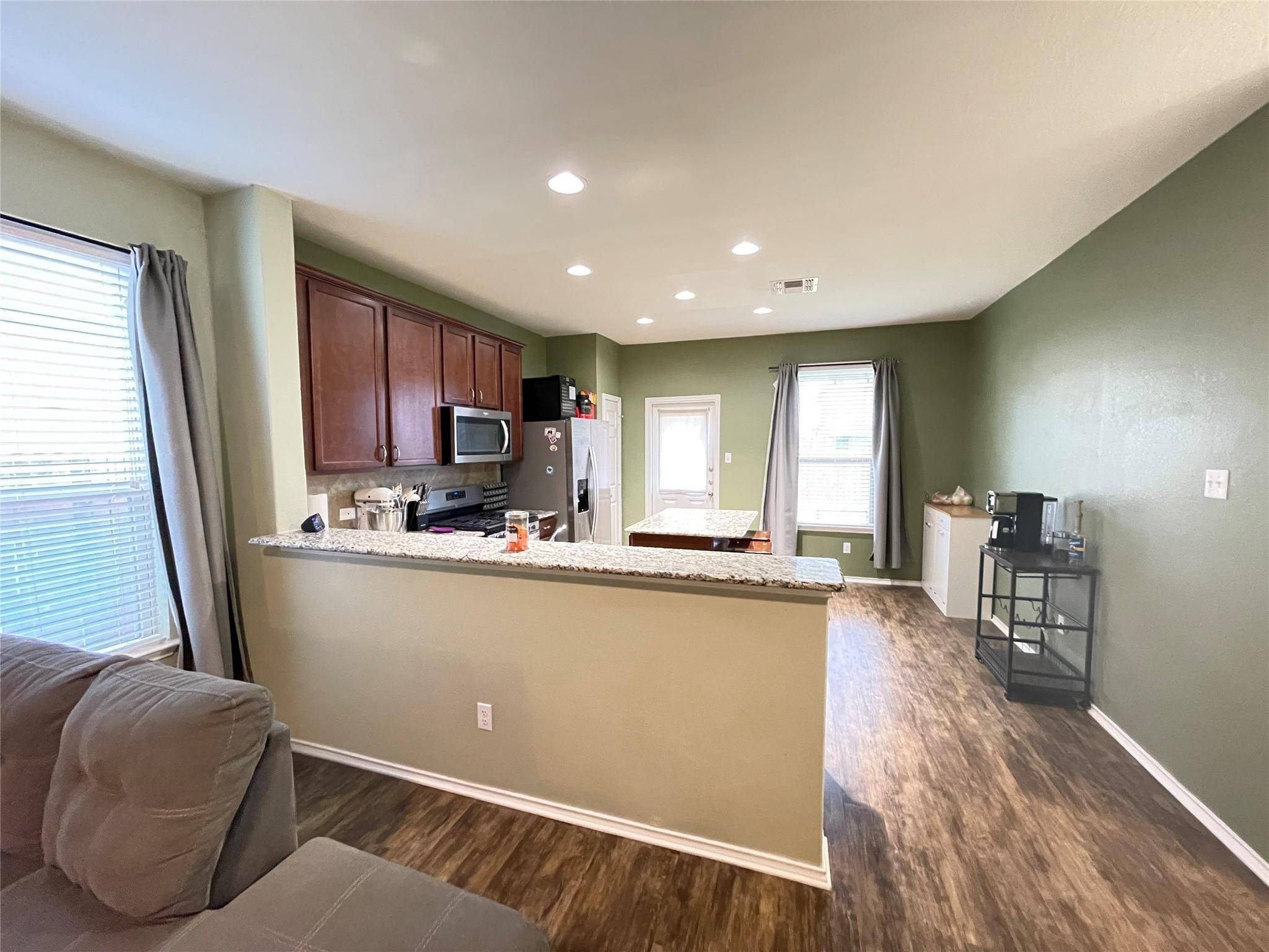 228 La Dera DR, Liberty Hill, TX 78642