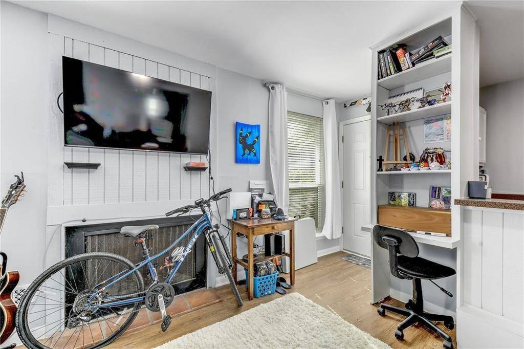1000 W 26th ST #109, Austin, TX 78705