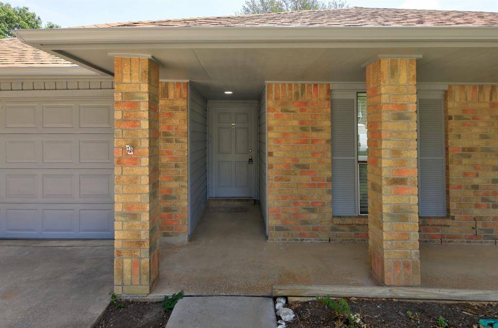 502 Eaglecreek DR, Leander, TX 78641