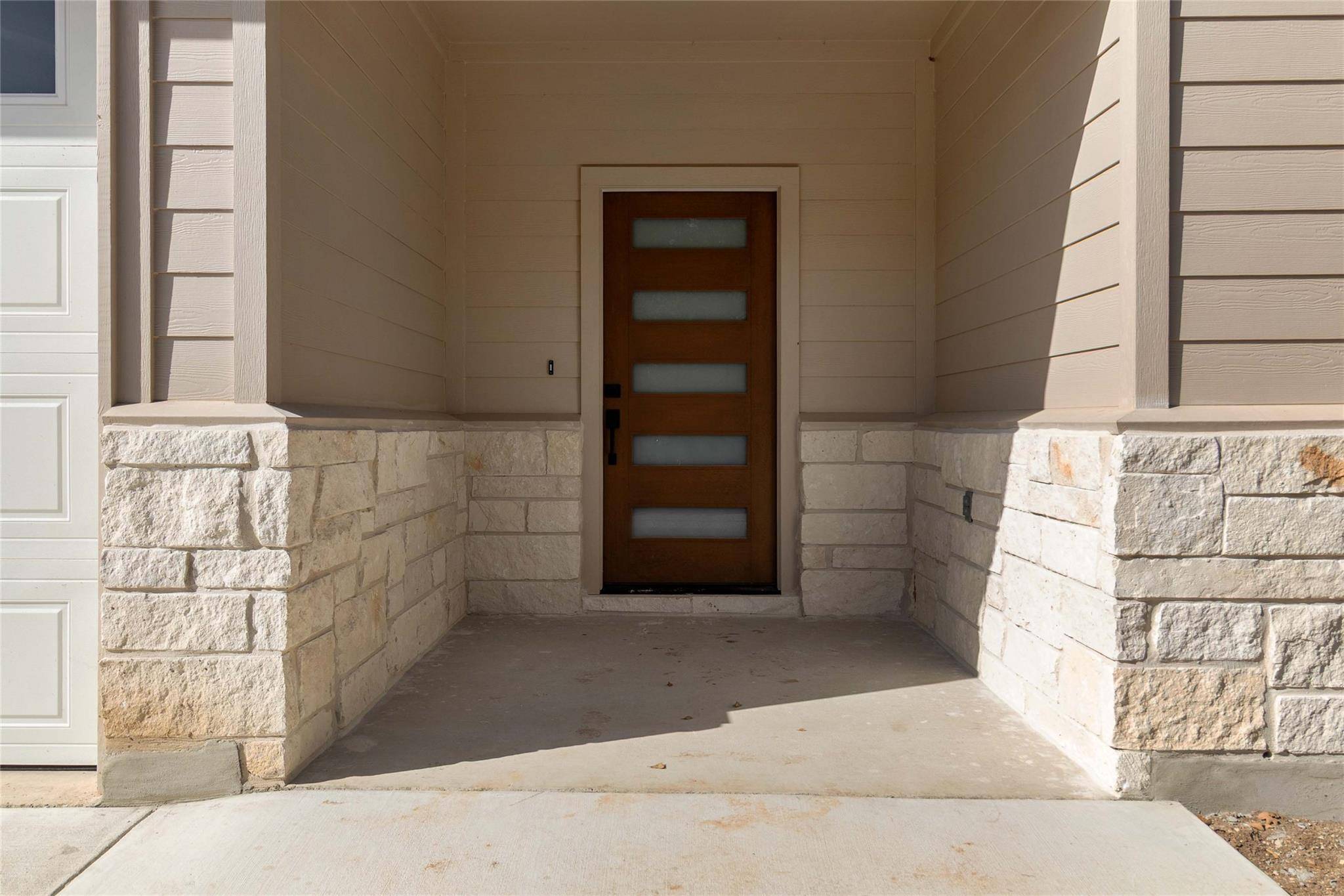 150 Palikea CT, Bastrop, TX 78602