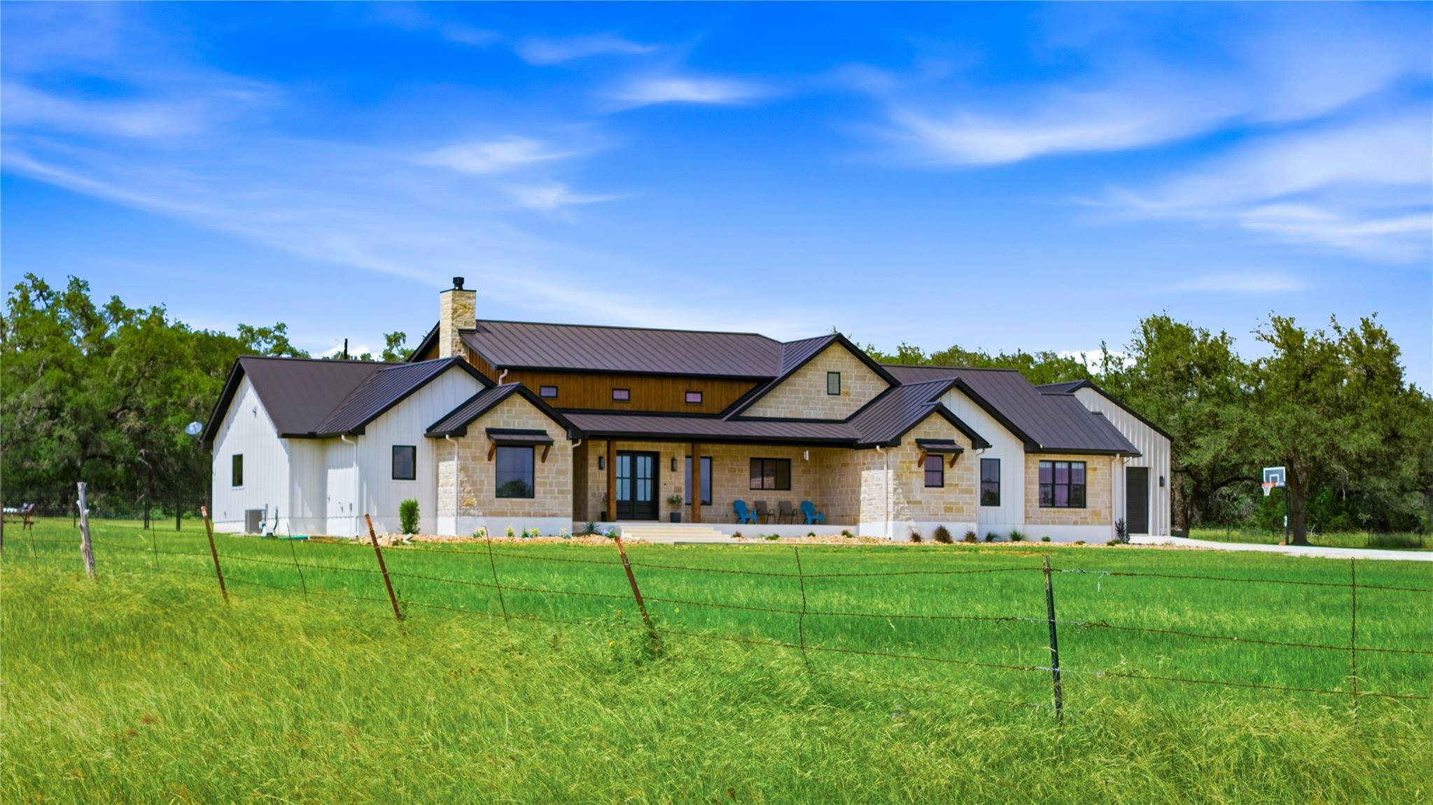 4434 Hugo RD, San Marcos, TX 78666