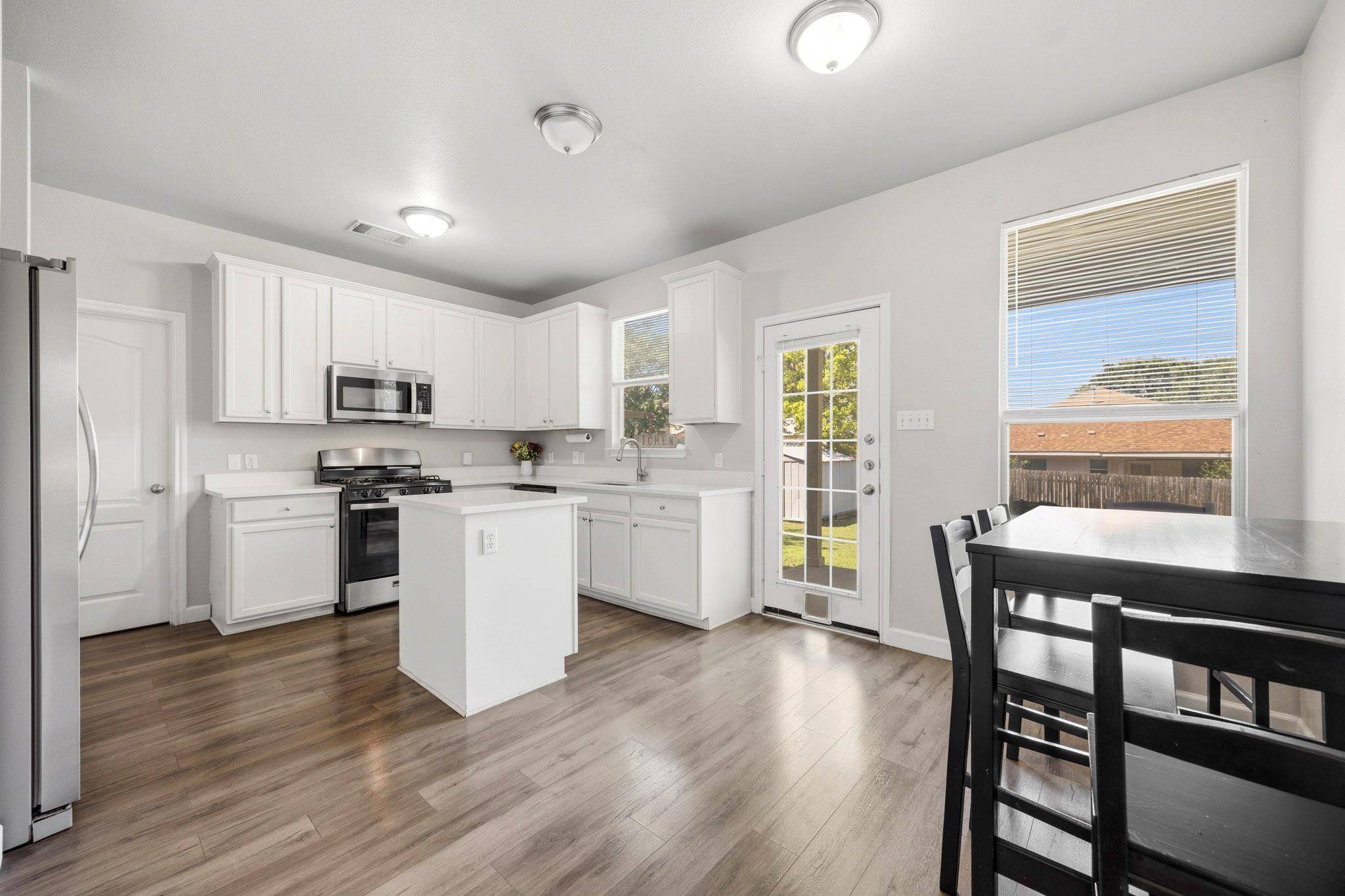 111 Brazos LN, Kyle, TX 78640