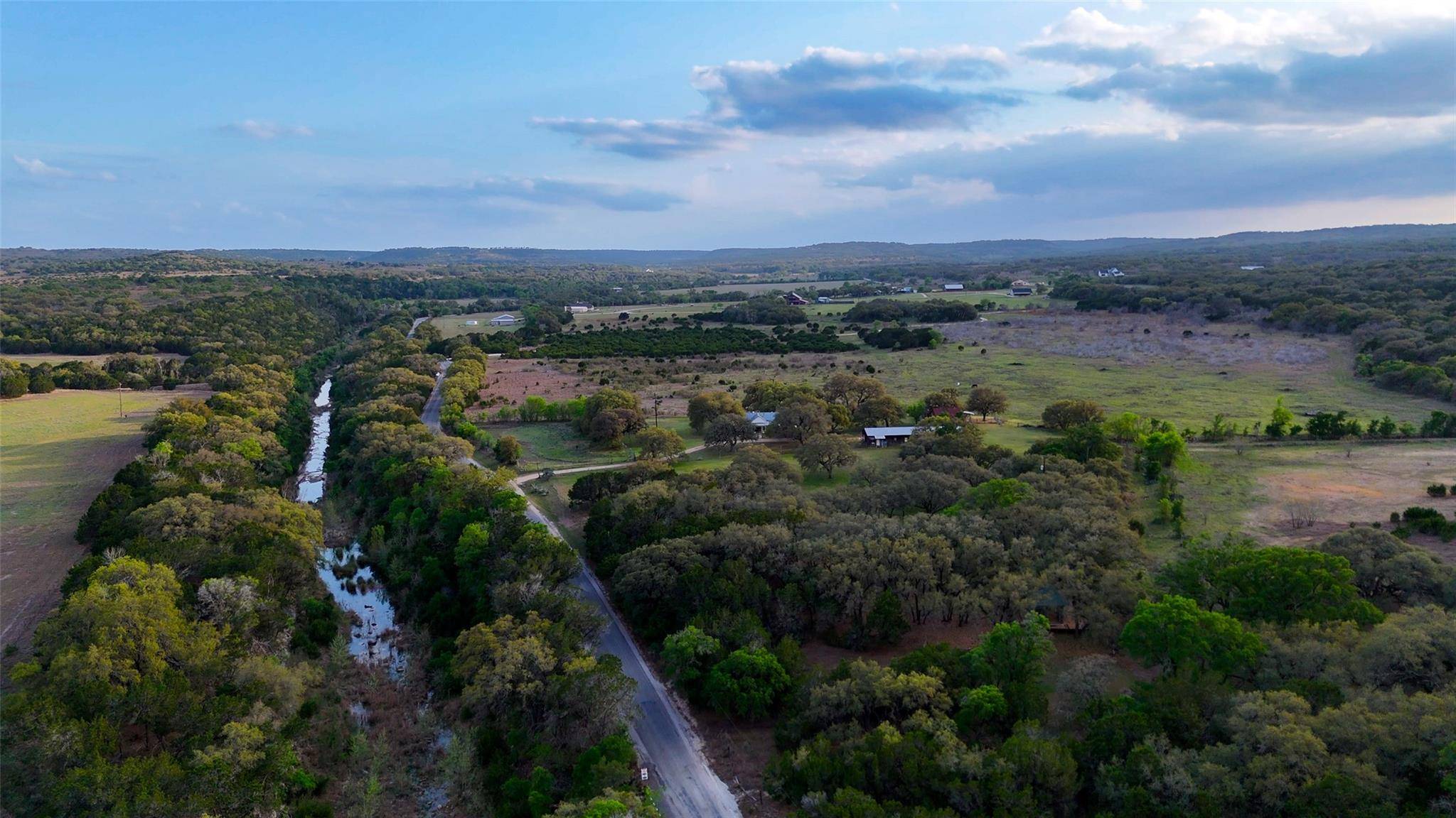 1294 Crabapple RD, Blanco, TX 78606
