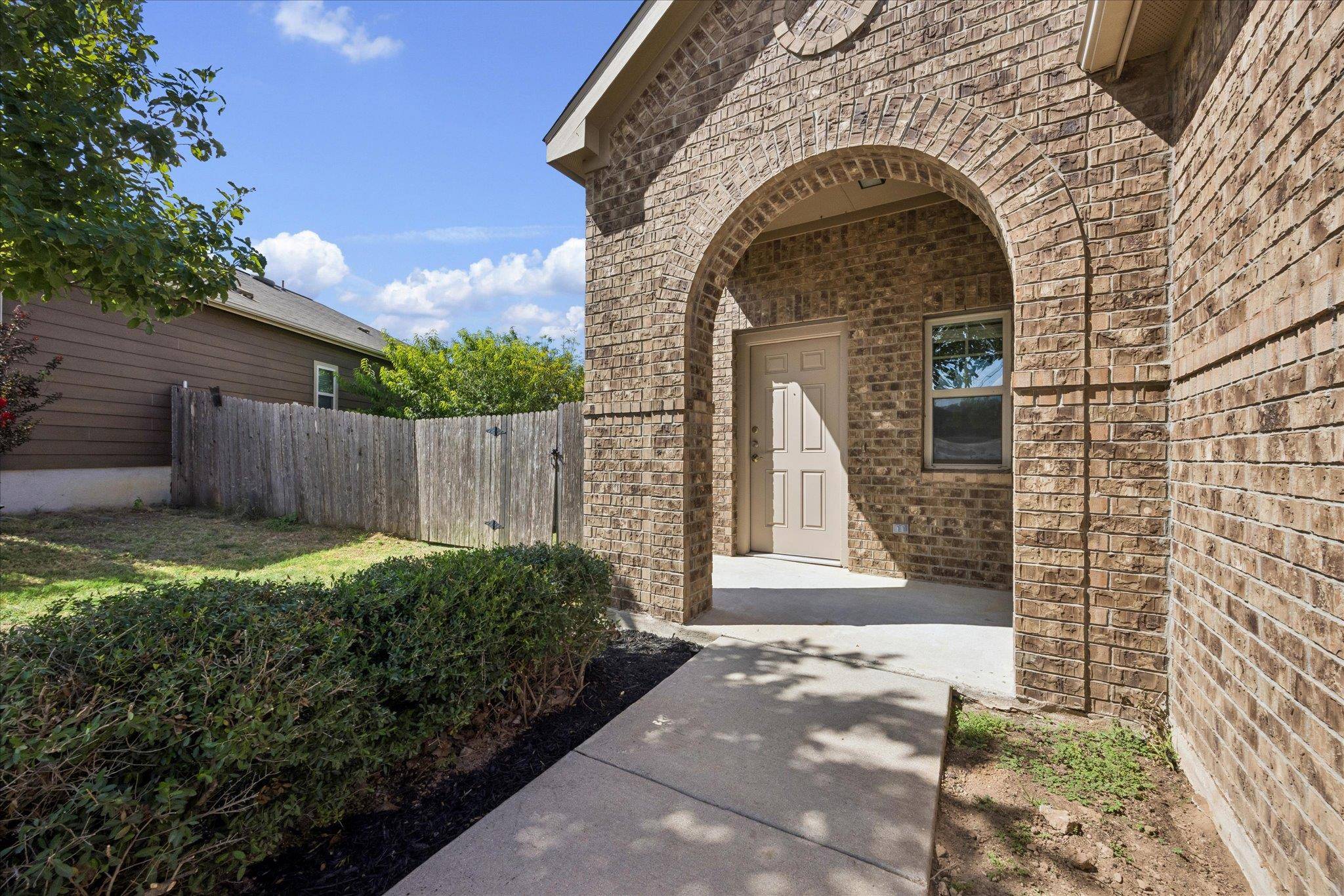 5633 Little Theater BND, Austin, TX 78747