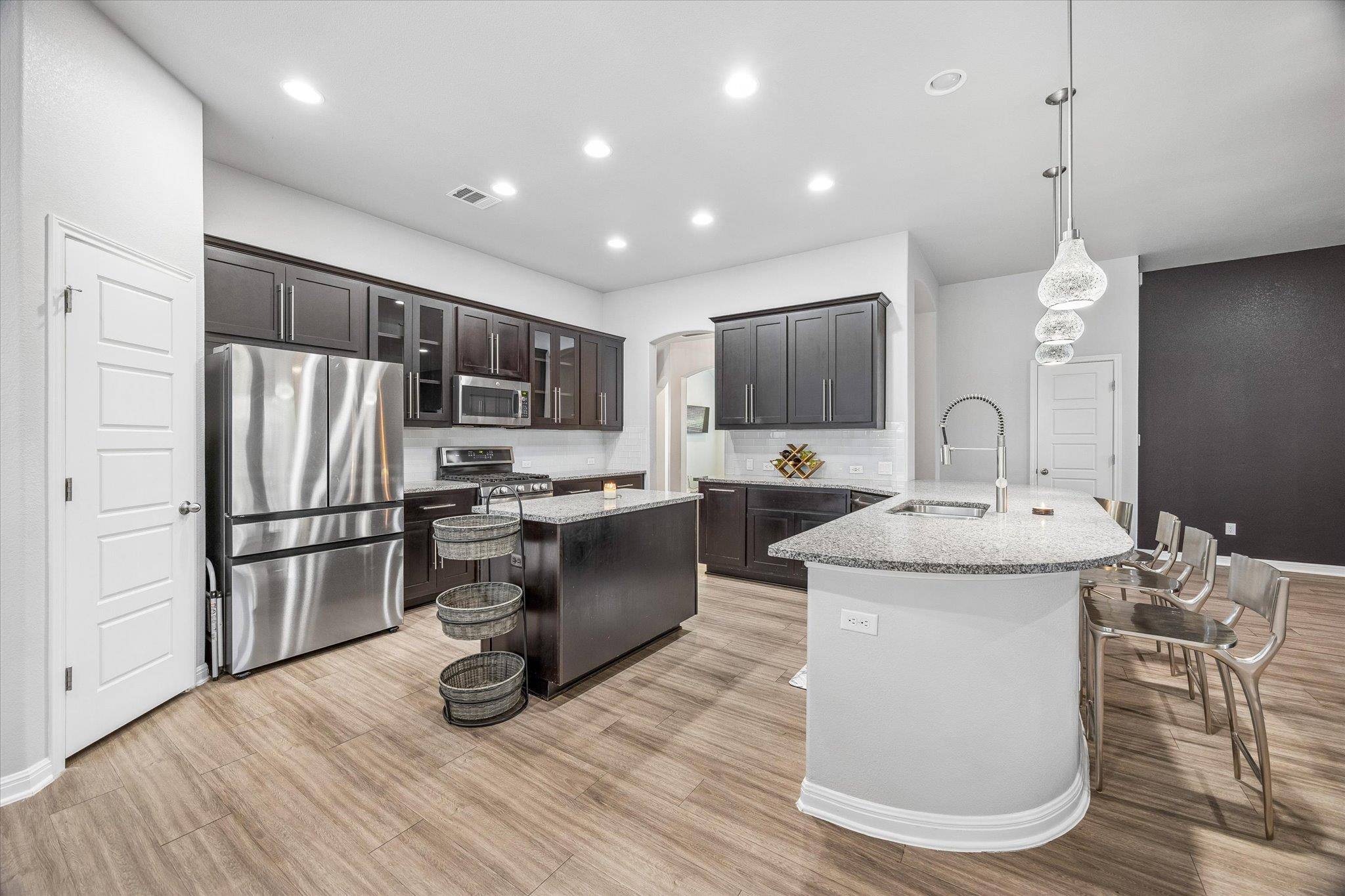 3025 Silvergrass CV, Leander, TX 78641