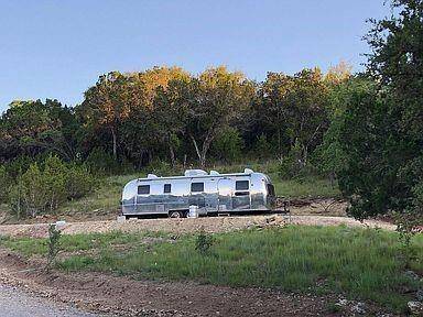 350 Bluff RD, Spicewood, TX 78669