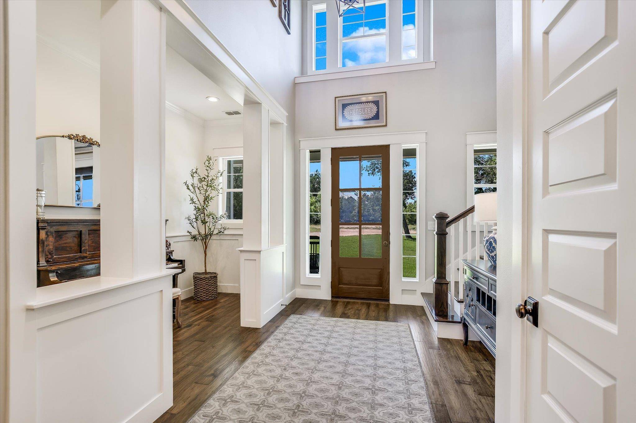 600 Abbey RD, Liberty Hill, TX 78642