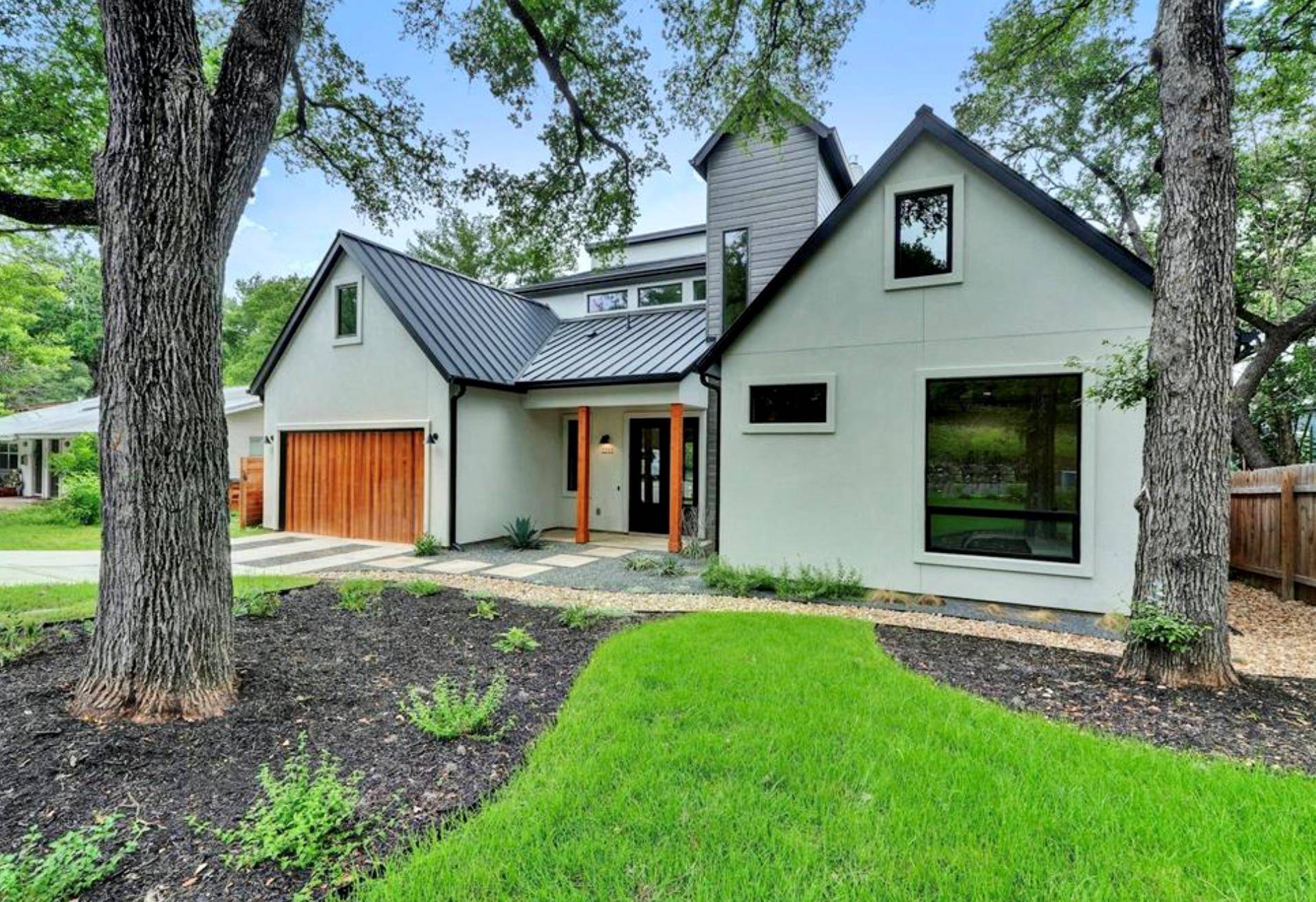 2212 Trailside DR, Austin, TX 78704