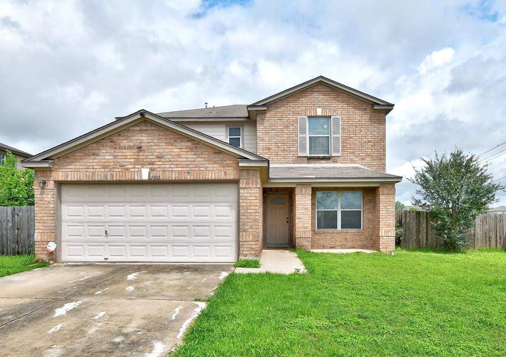 100 Pimlico, Kyle, TX 78640