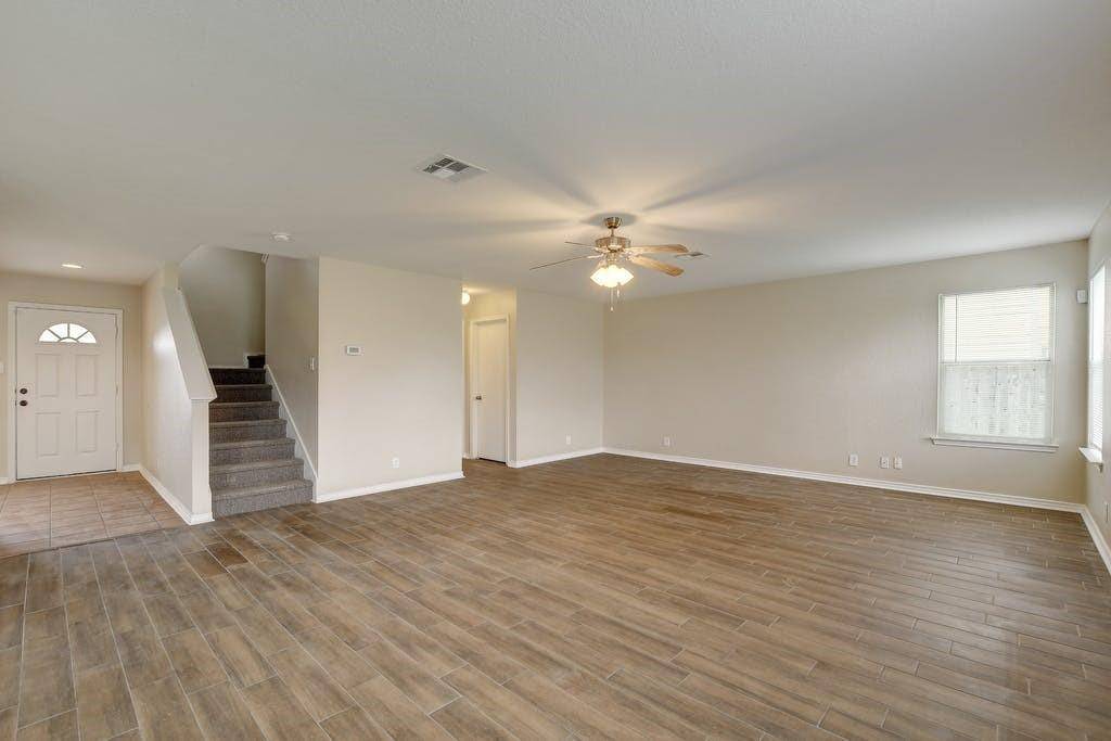 100 Pimlico, Kyle, TX 78640