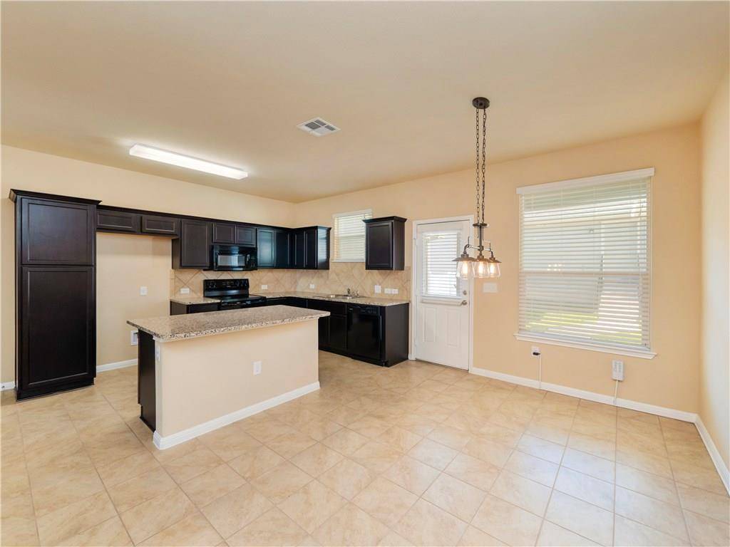 707 Katmai CIR, Pflugerville, TX 78660