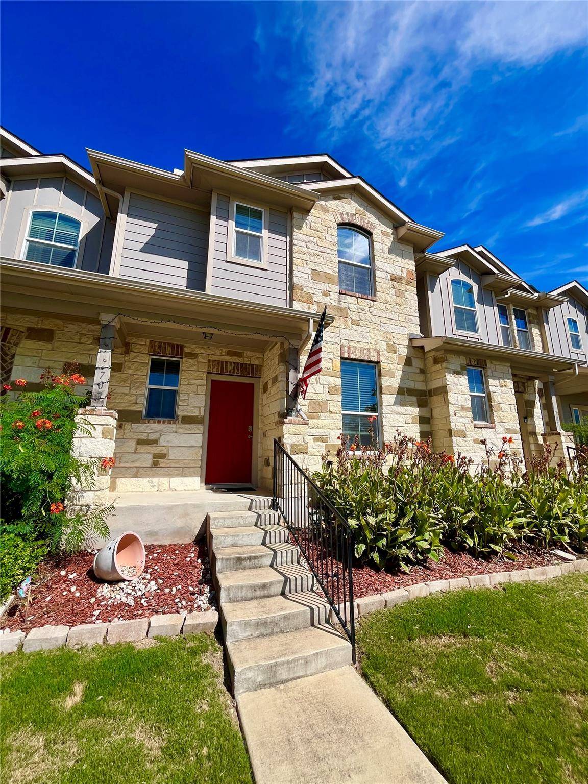 707 Katmai CIR, Pflugerville, TX 78660