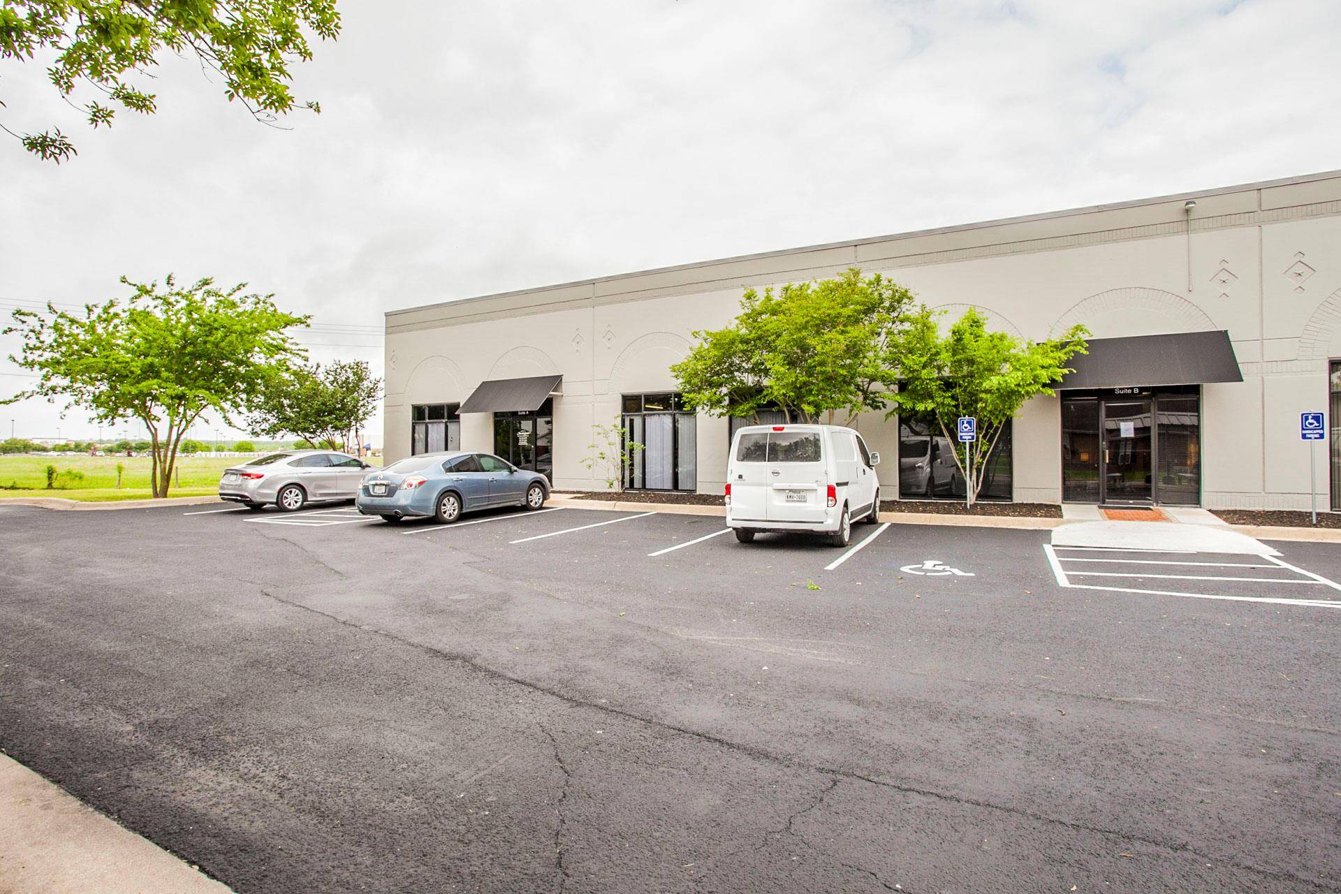 150 Settlement DR #B2, Bastrop, TX 78602