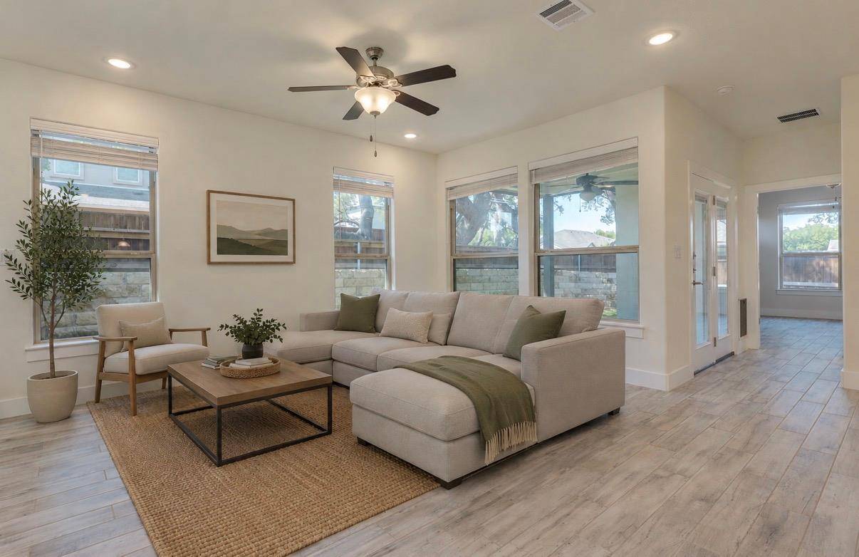 619 Parkline DR, Georgetown, TX 78626