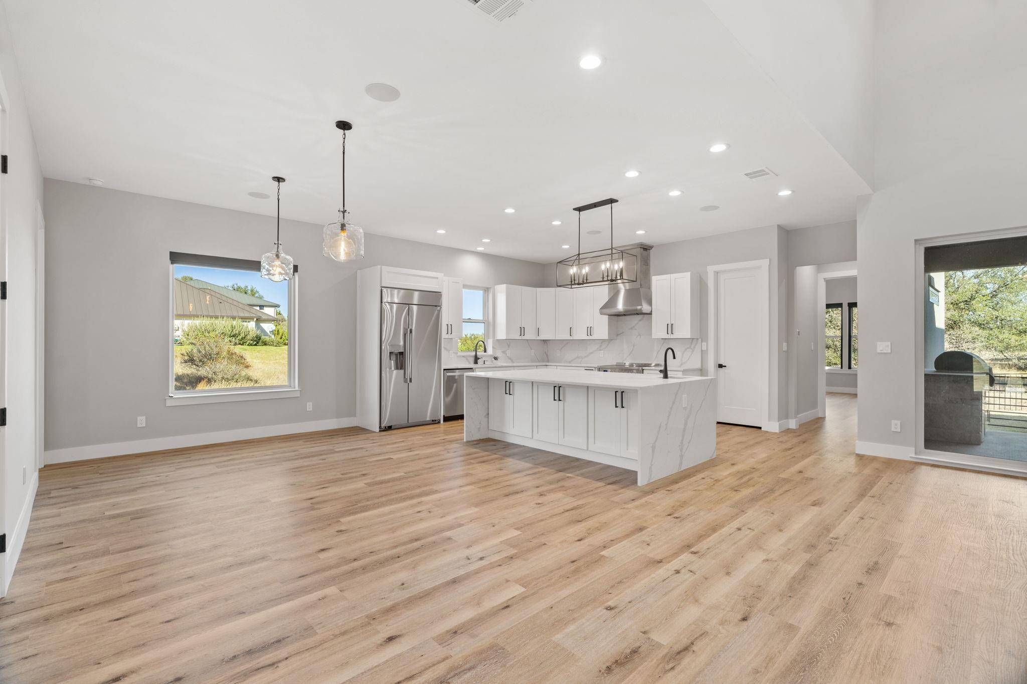 612 Broken Hills DR, Horseshoe Bay, TX 78657