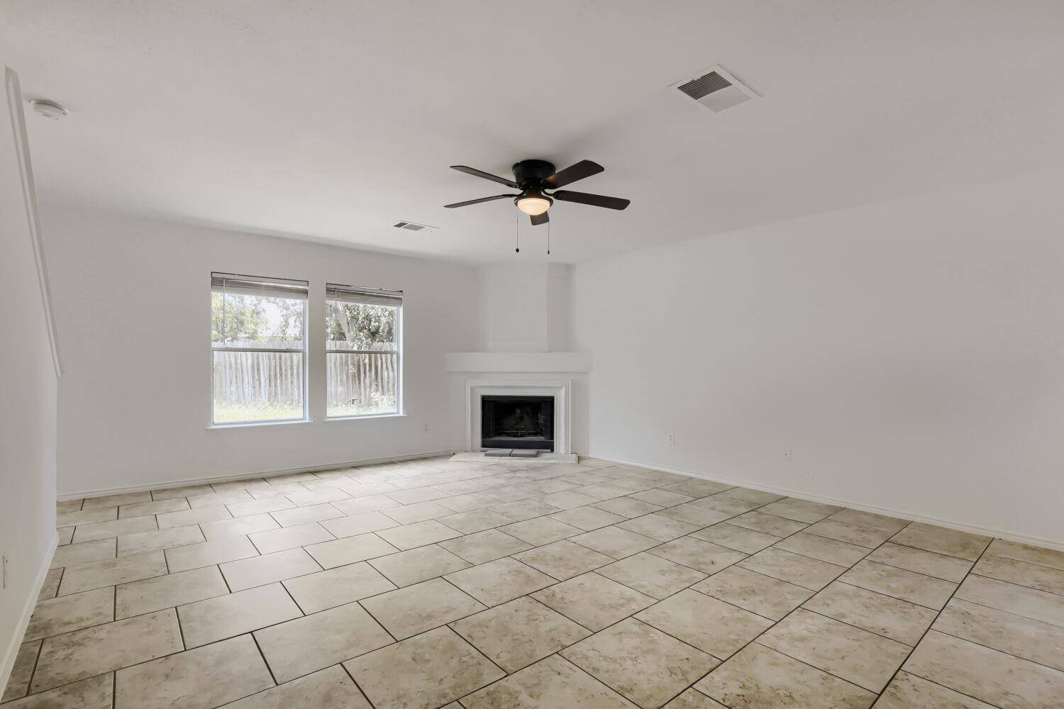 512 Woodford DR, Cedar Park, TX 78613