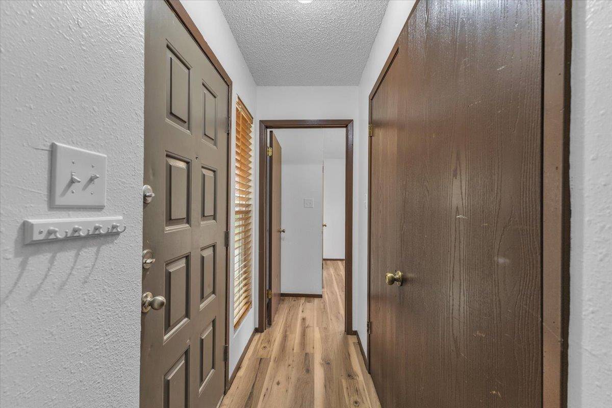 8713 Pineridge DR, Austin, TX 78729